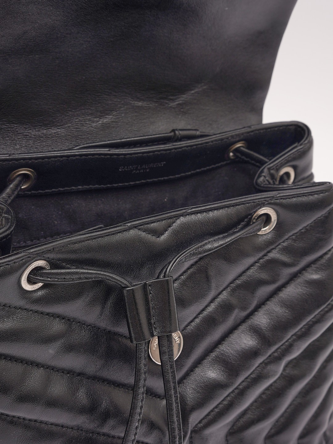 Saint Laurent Loulou  10