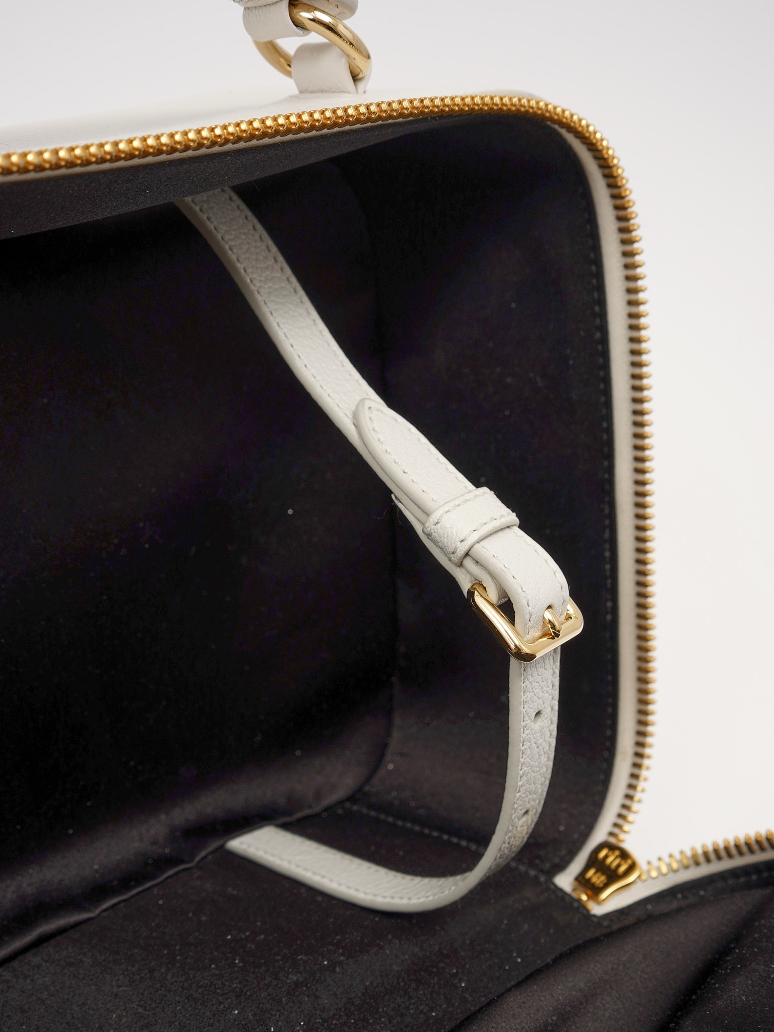 Miu Miu Leather Bag 10