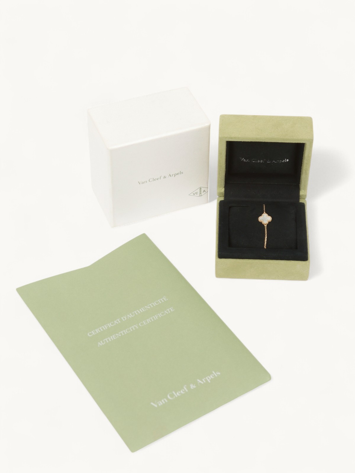Van Cleef Alhambra 3