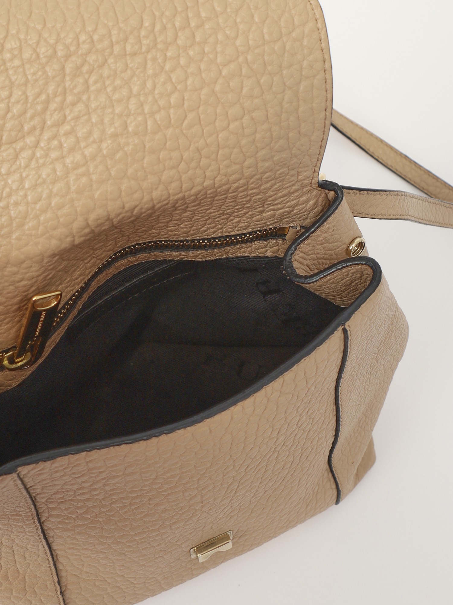 Burberry Belmont 11
