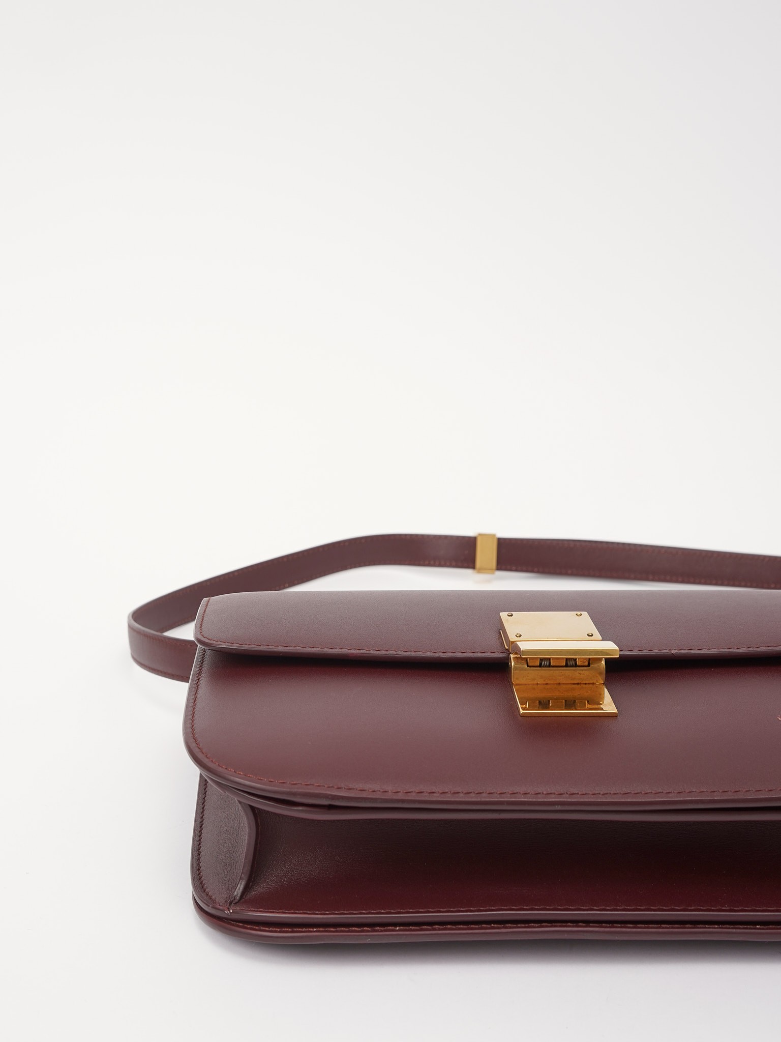 Celine Classic 9