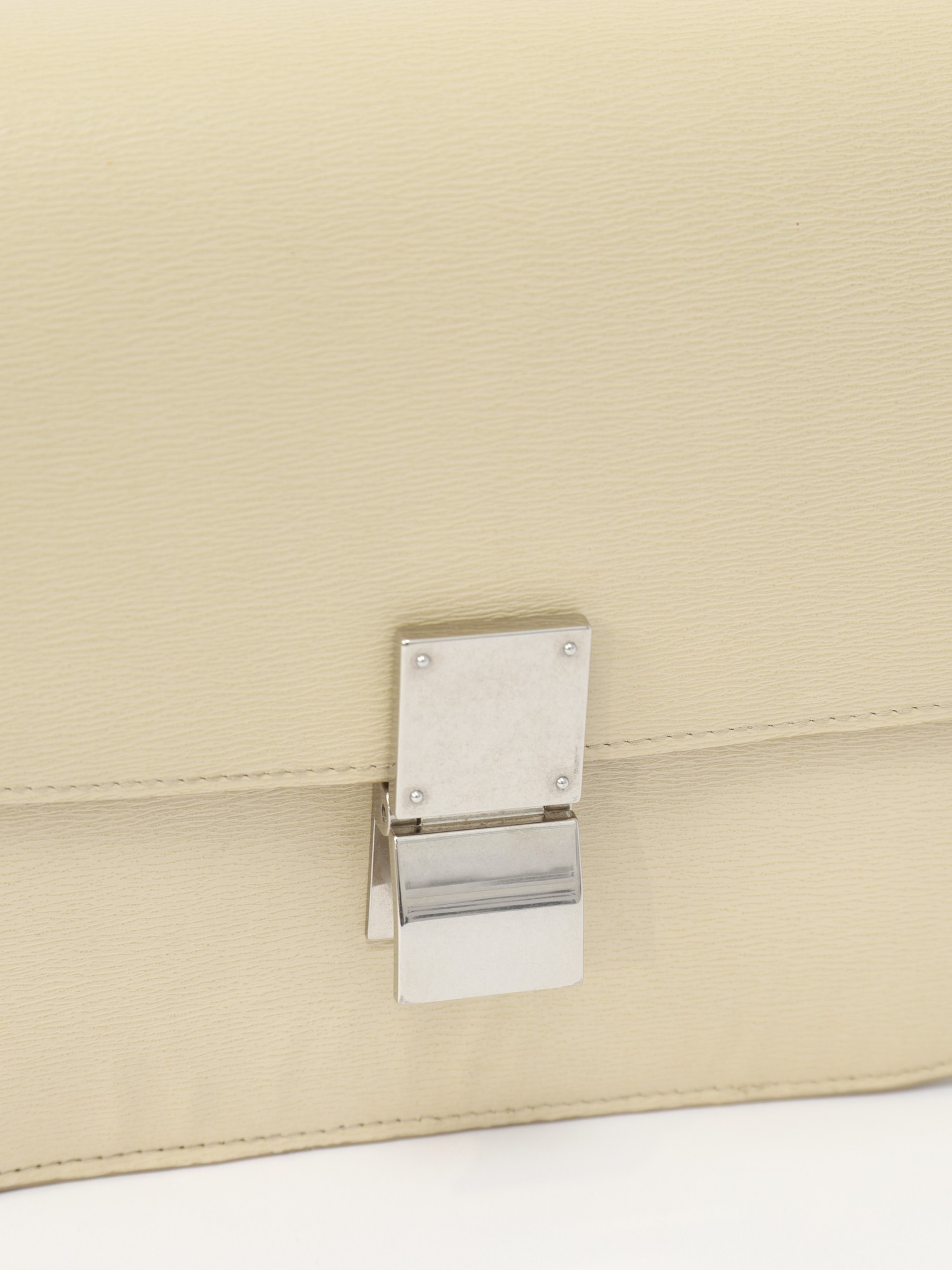 Celine Classic 4