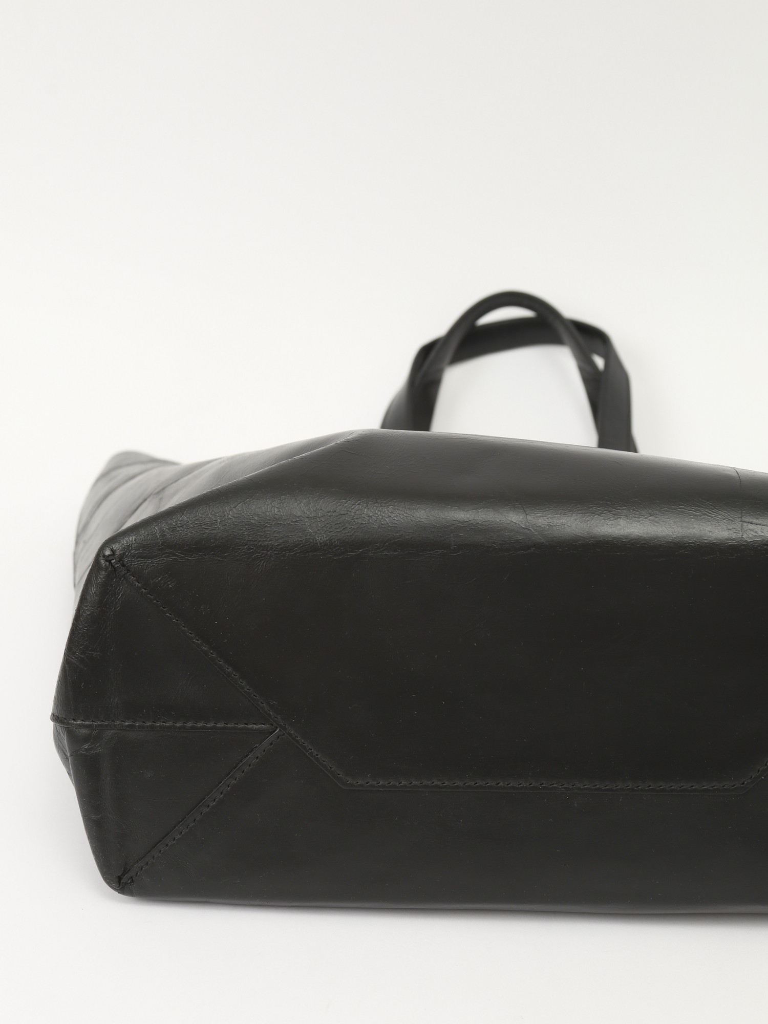 Balenciaga Leather Bag 6