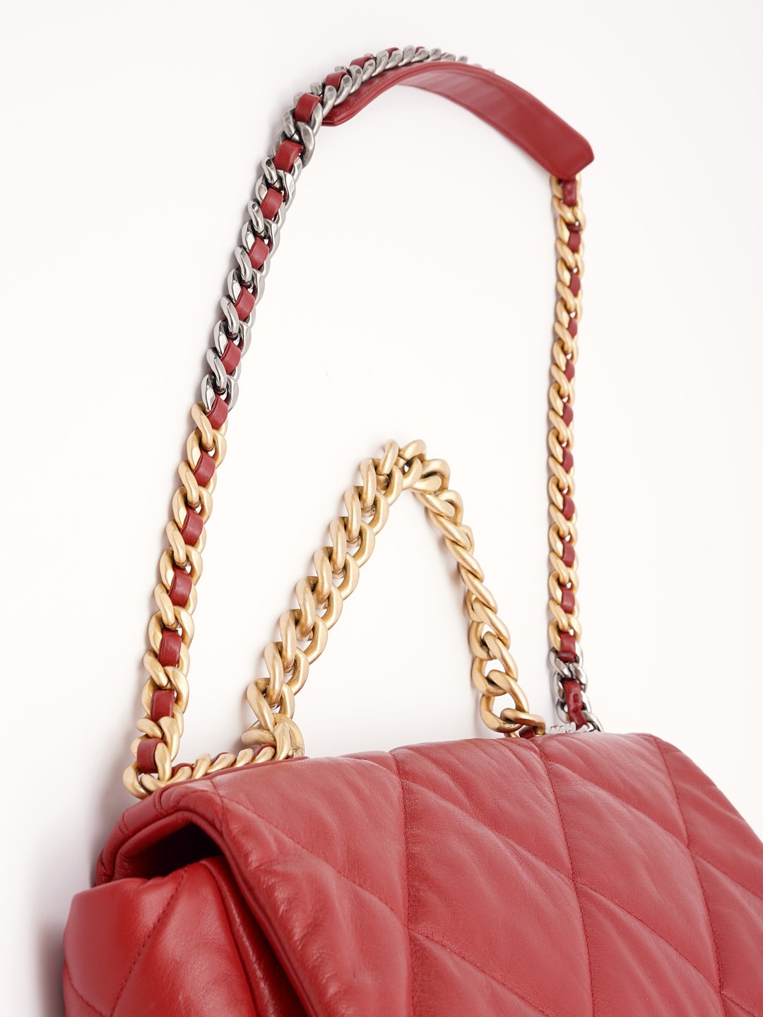 Chanel 19 4