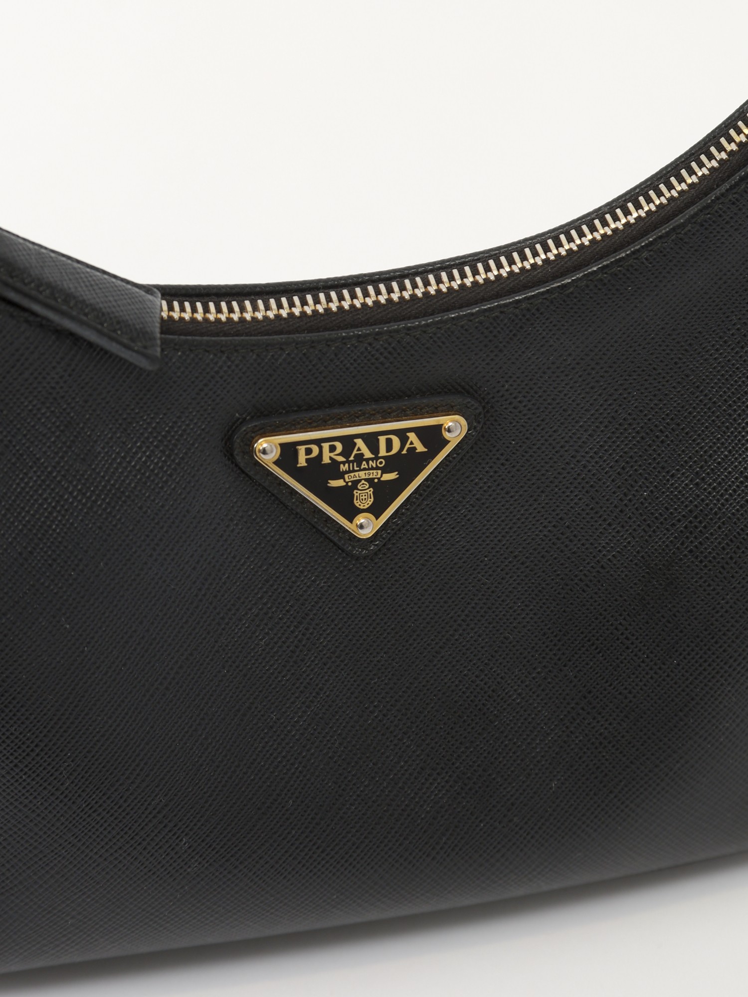 Prada Re-Edition 2005 6