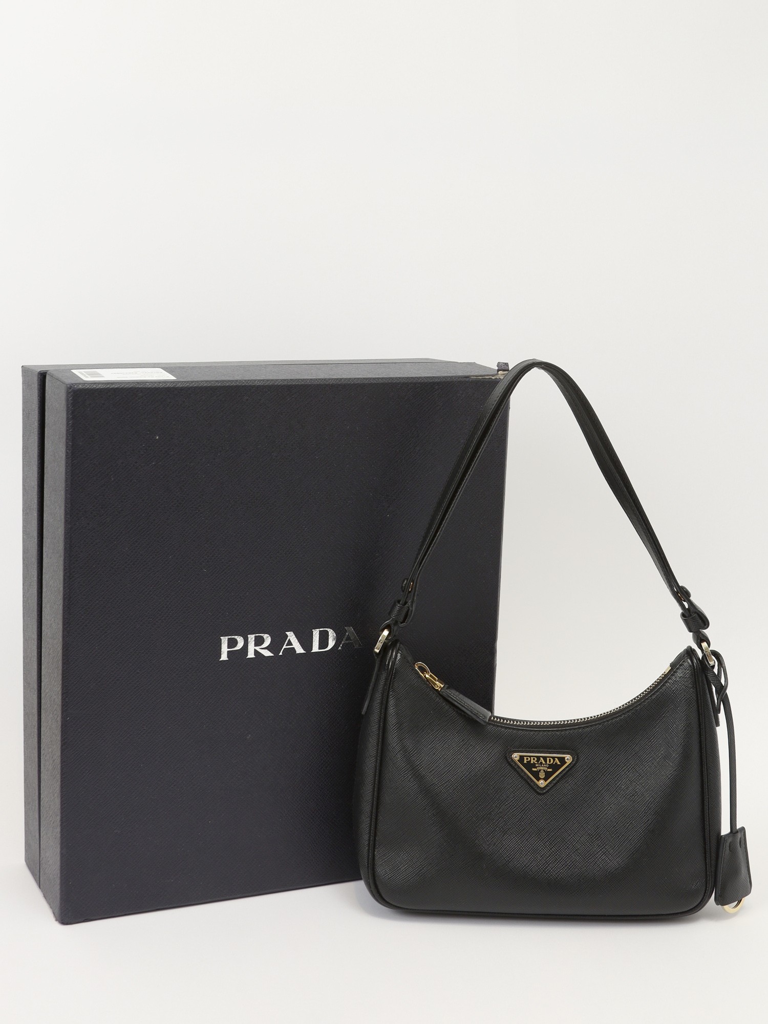 Prada Re-Edition 2005 4