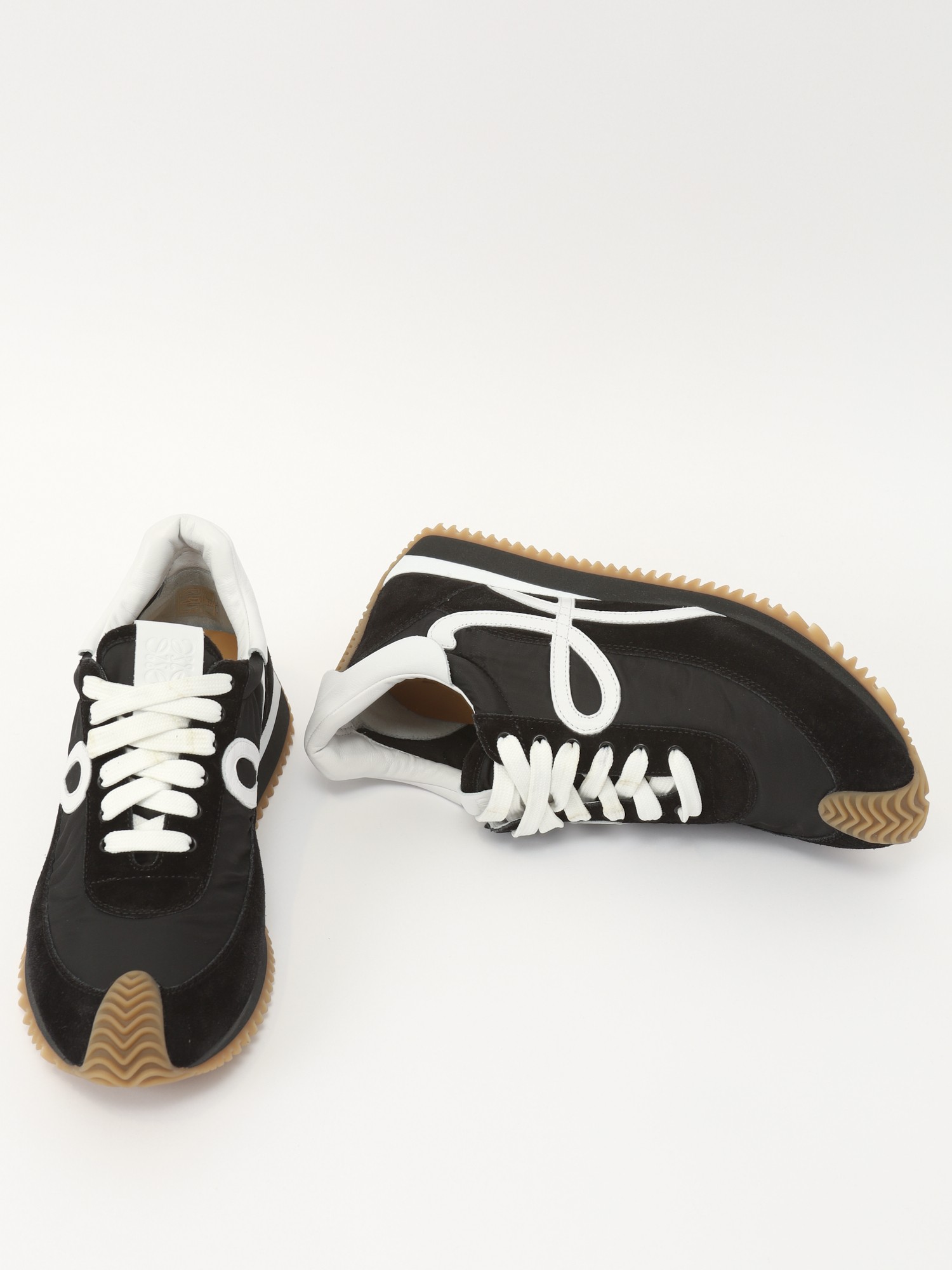 Loewe Flow Runner 38 6