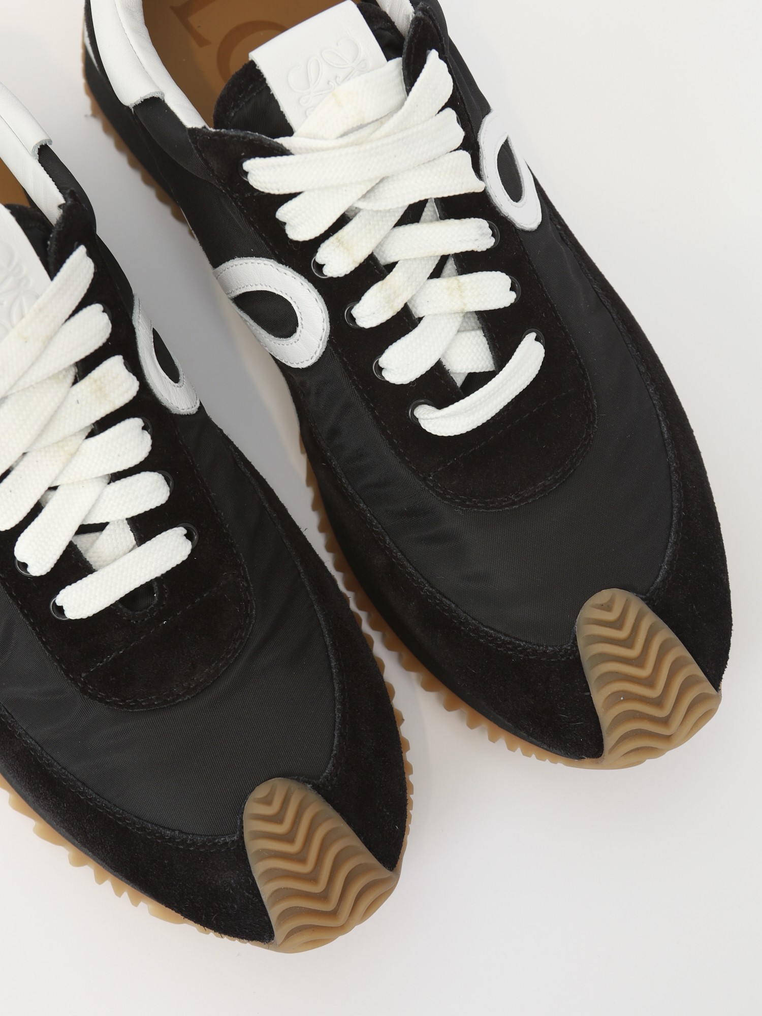 Loewe Flow Runner 38 7