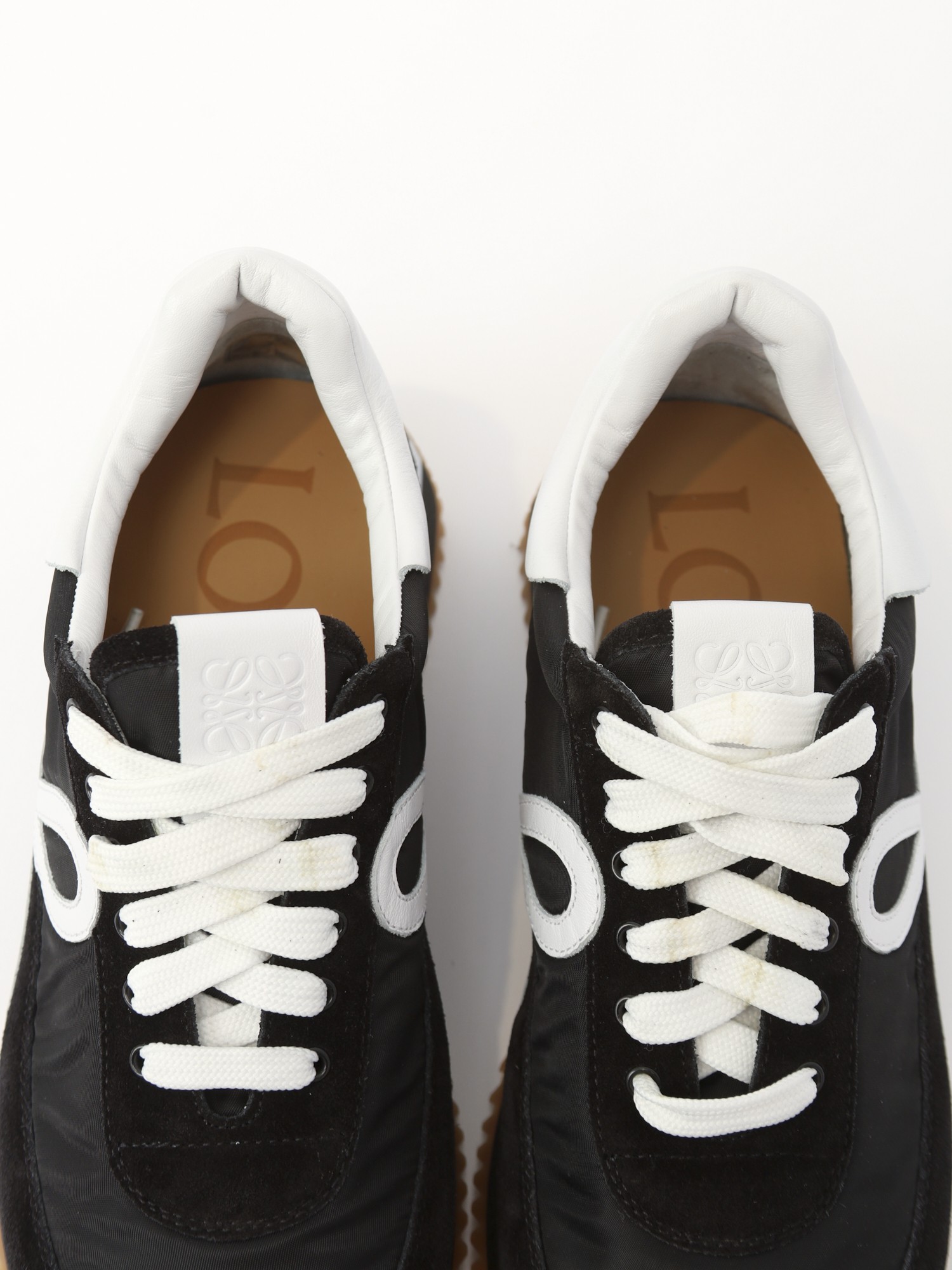 Loewe Flow Runner 39 8