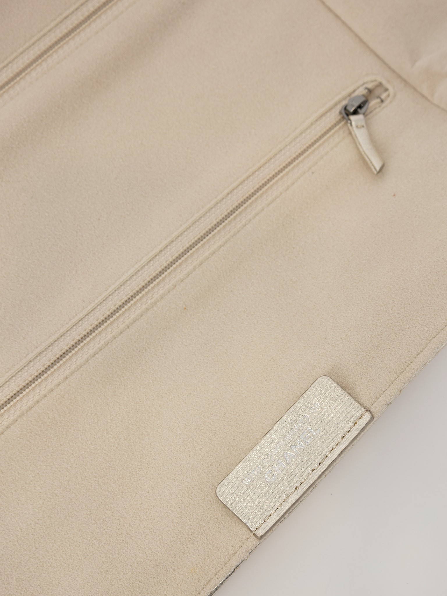 Chanel 2.55 8