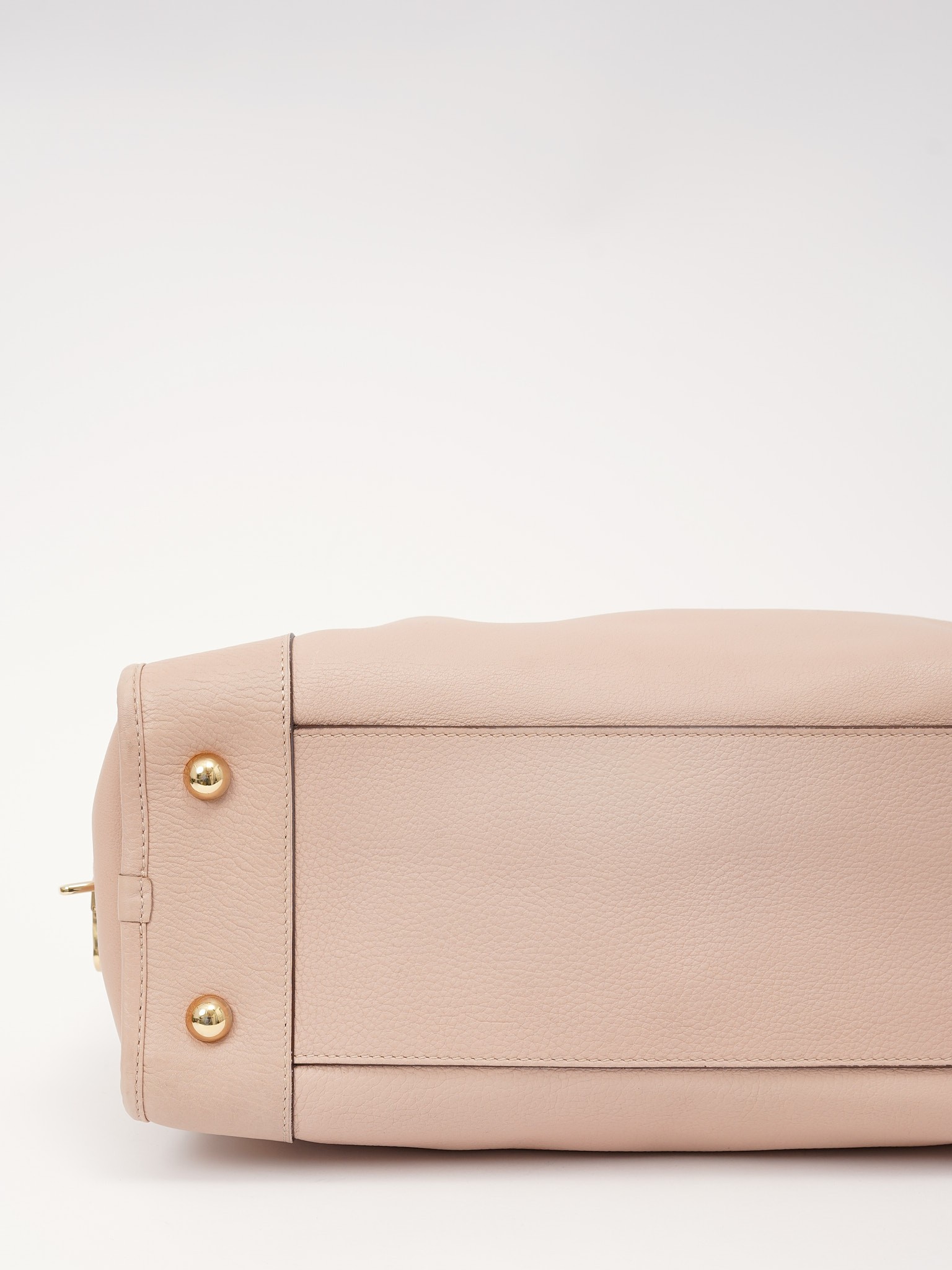 Loewe Amazona 8