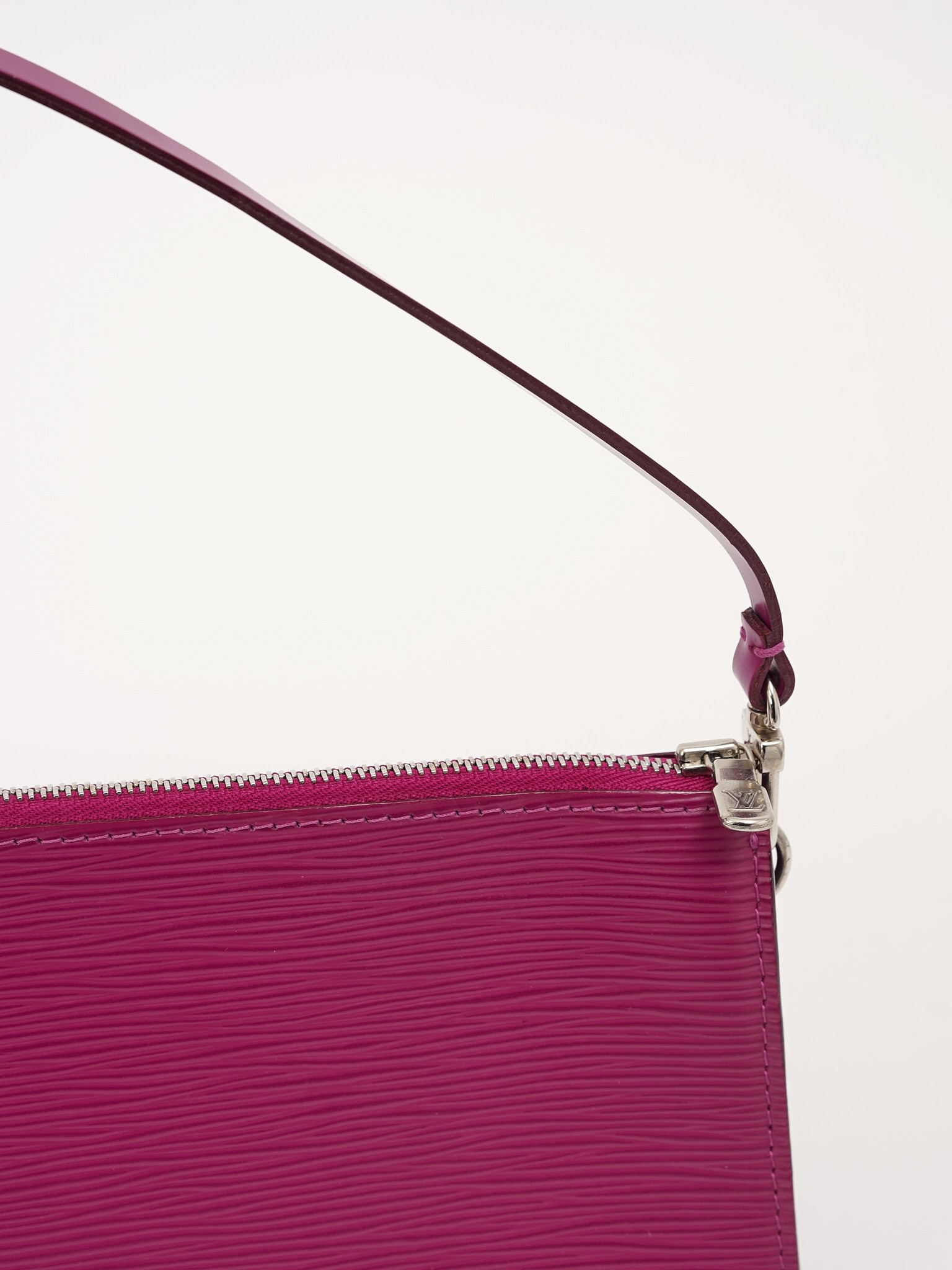 Louis Vuitton Pochette 4