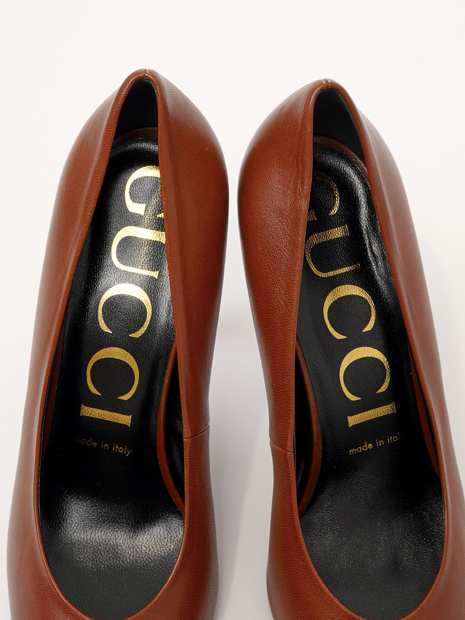 Gucci Shoes 38.5 7