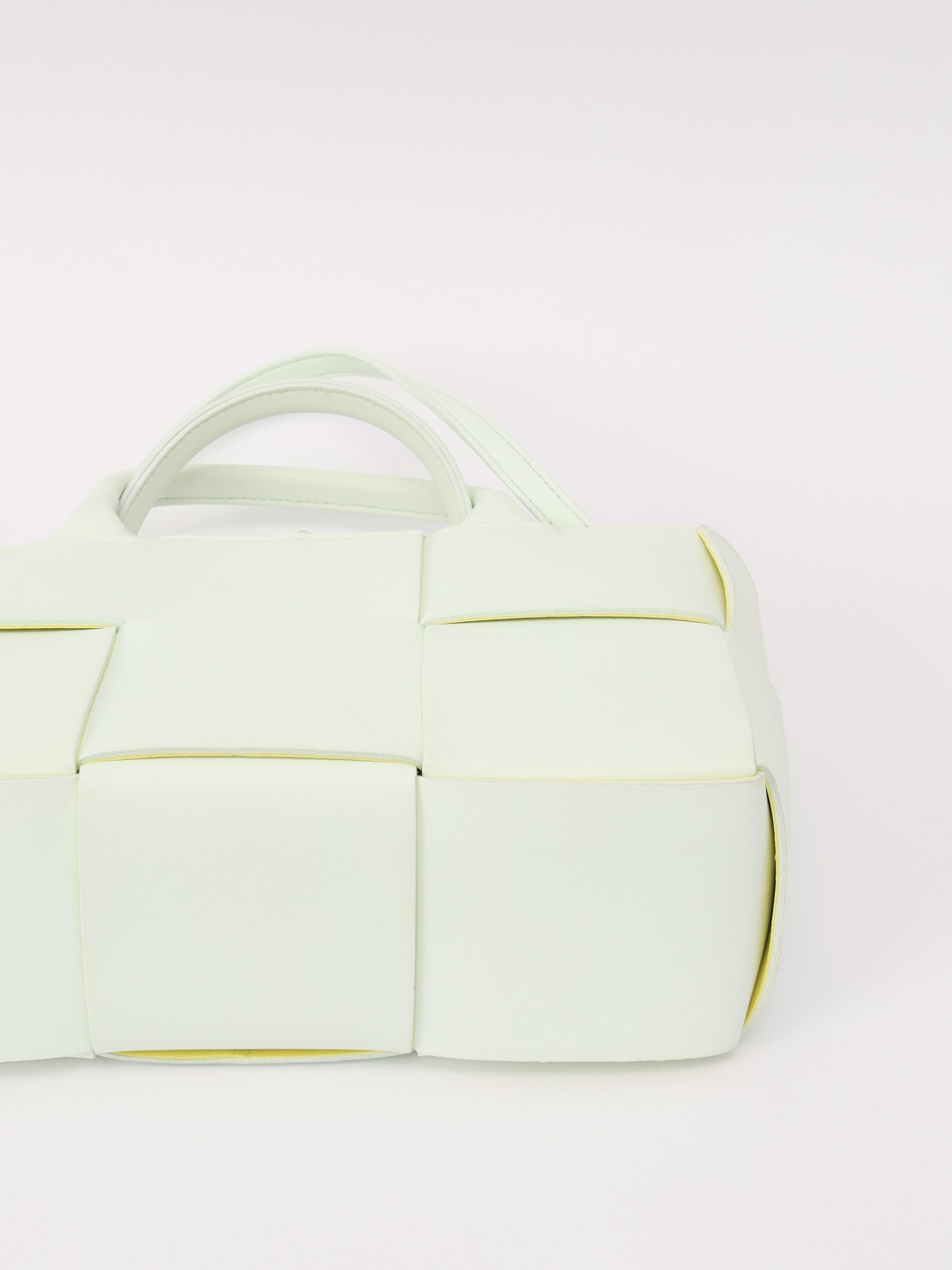 Bottega Veneta Arco 6