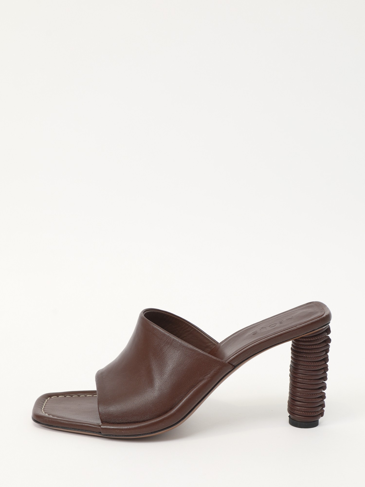 Neous Shoes 40.5 1