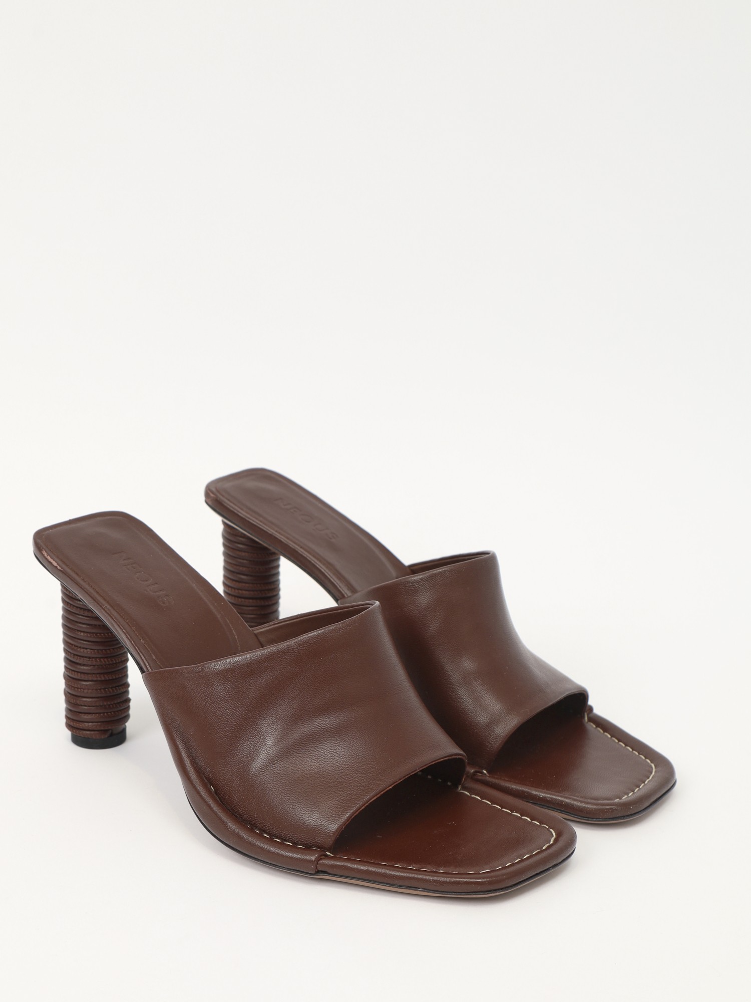 Neous Shoes 40.5 2