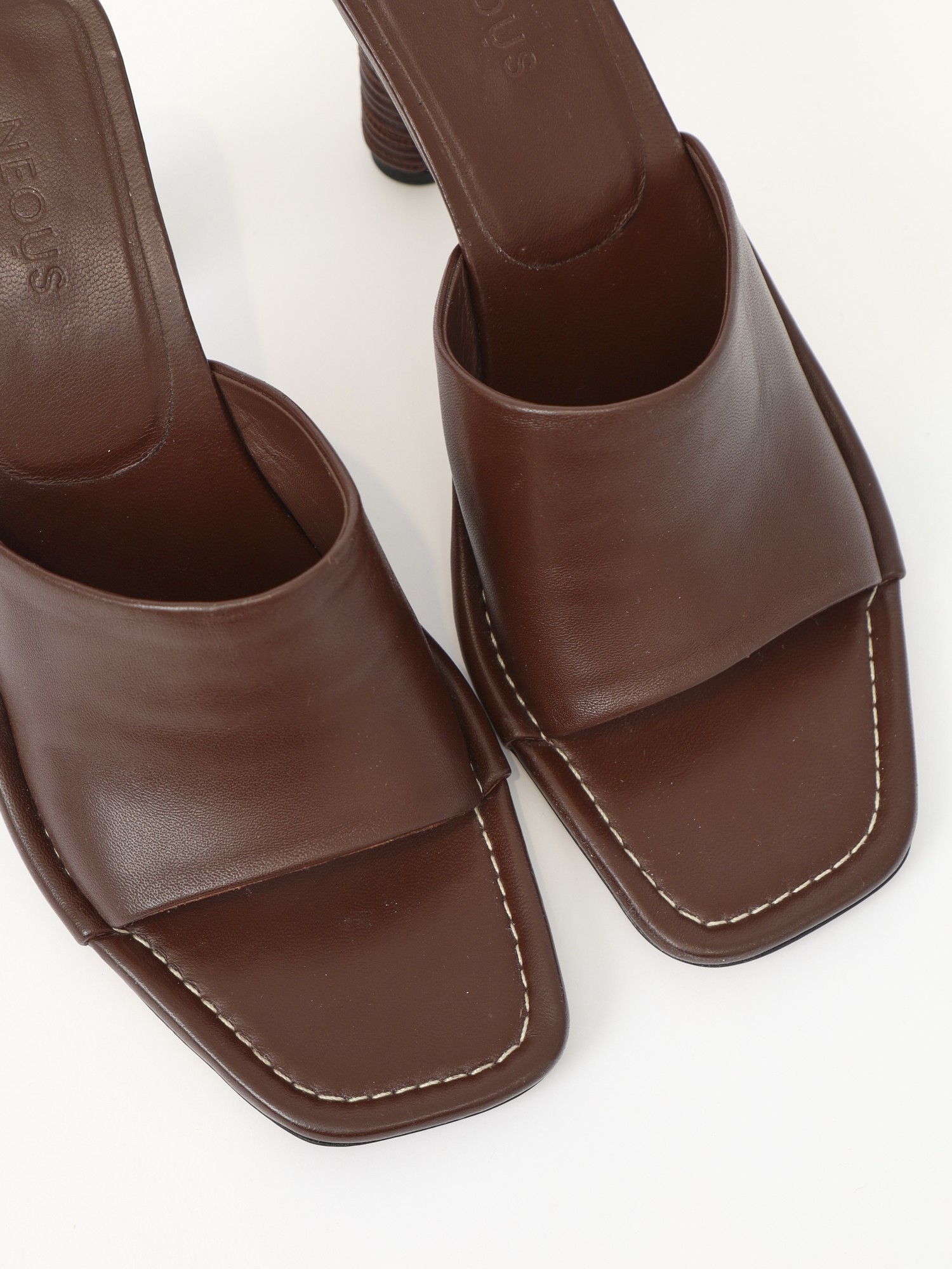 Neous Shoes 40.5 6