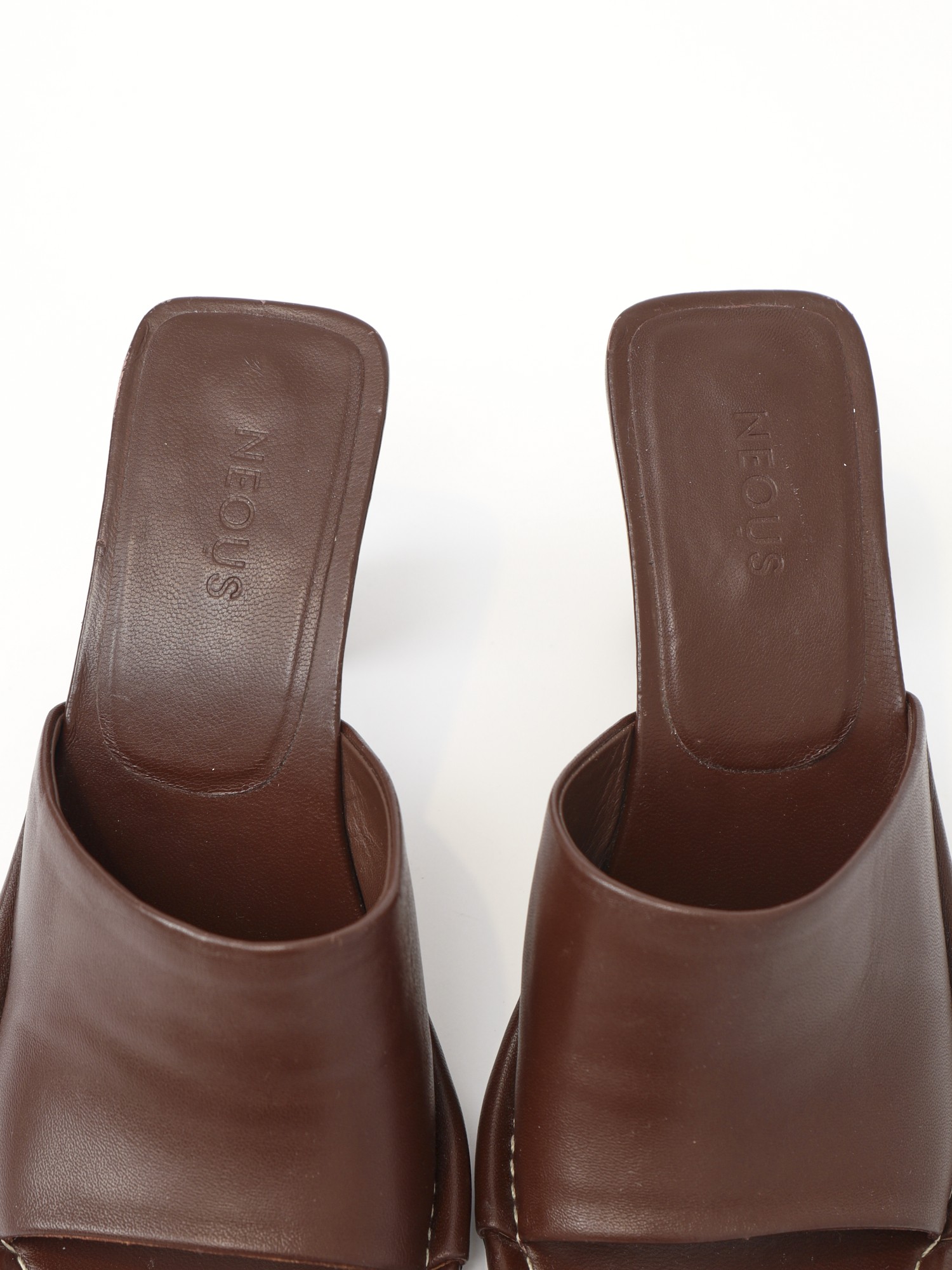 Neous Shoes 40.5 7