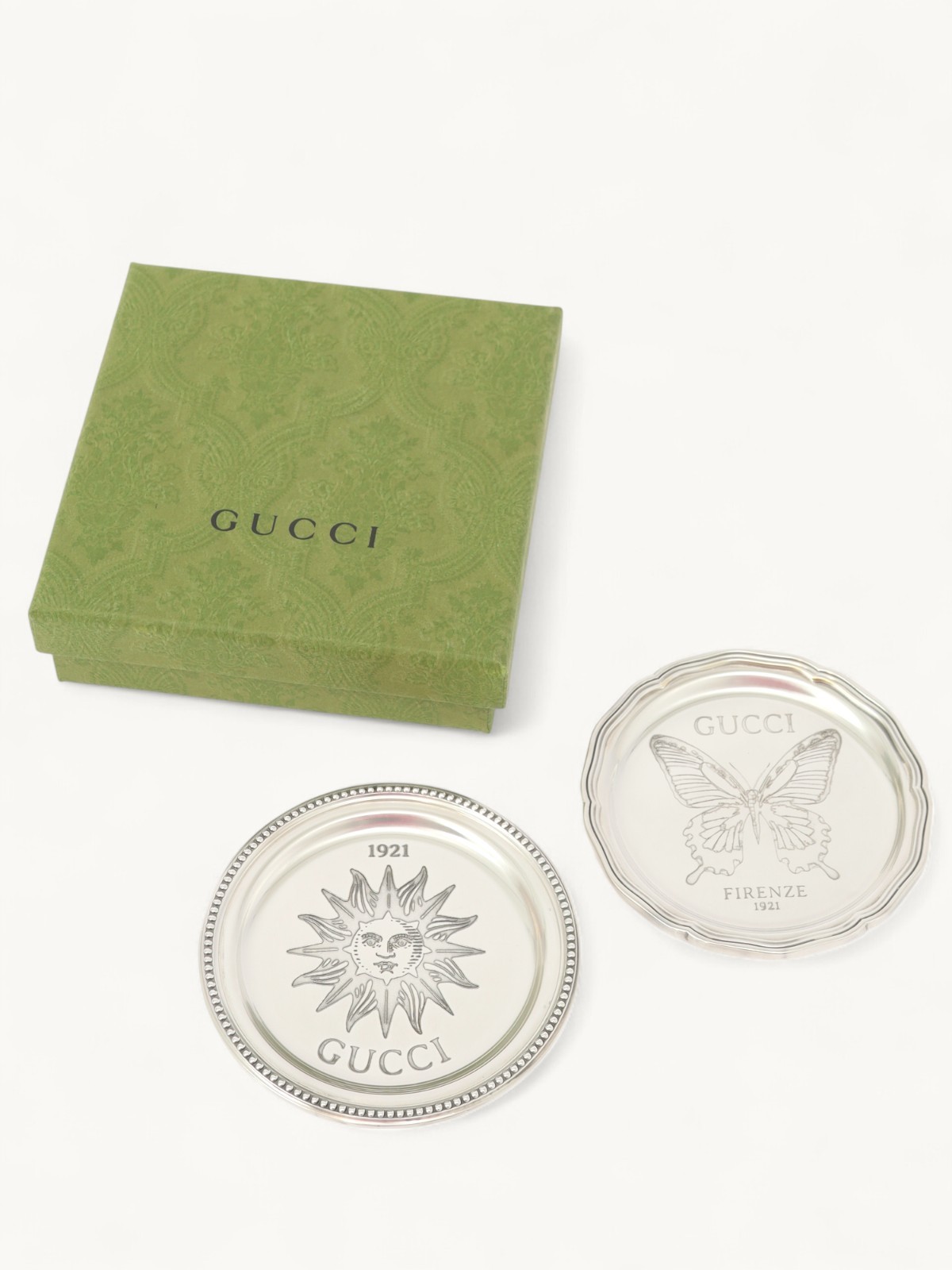 Gucci Set of plates 1