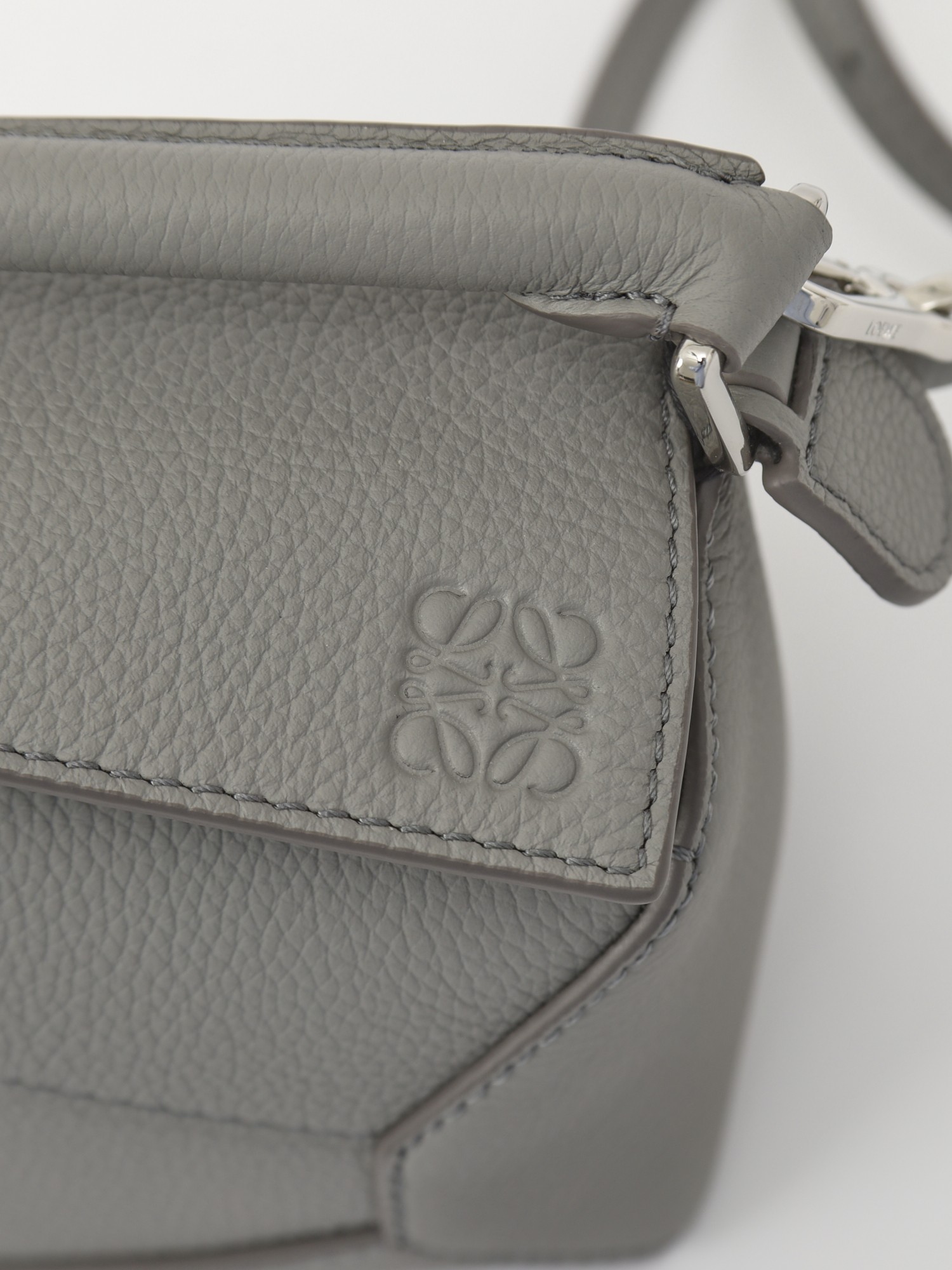 Loewe Puzzle 5