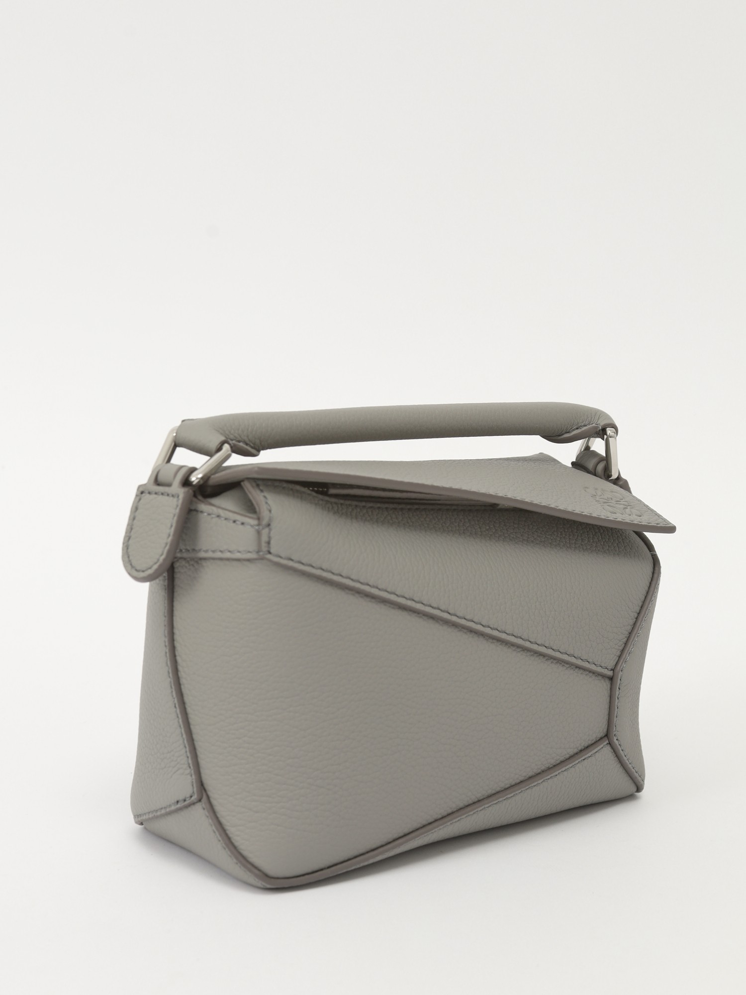 Loewe Puzzle 2