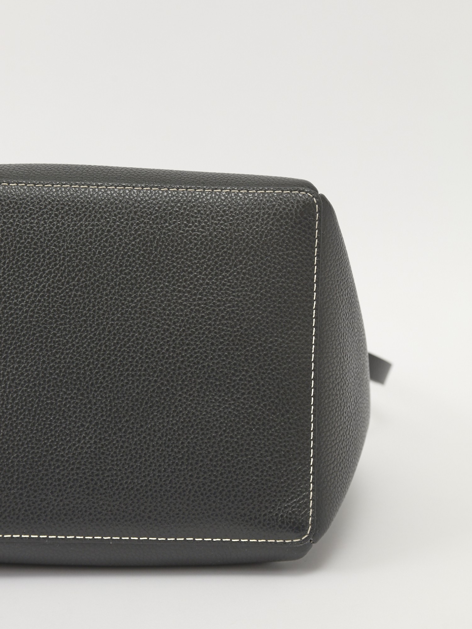 Toteme Bucket 7