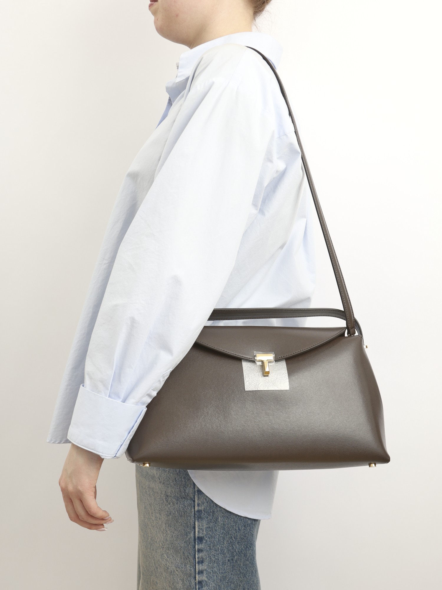 Toteme T-Lock 1