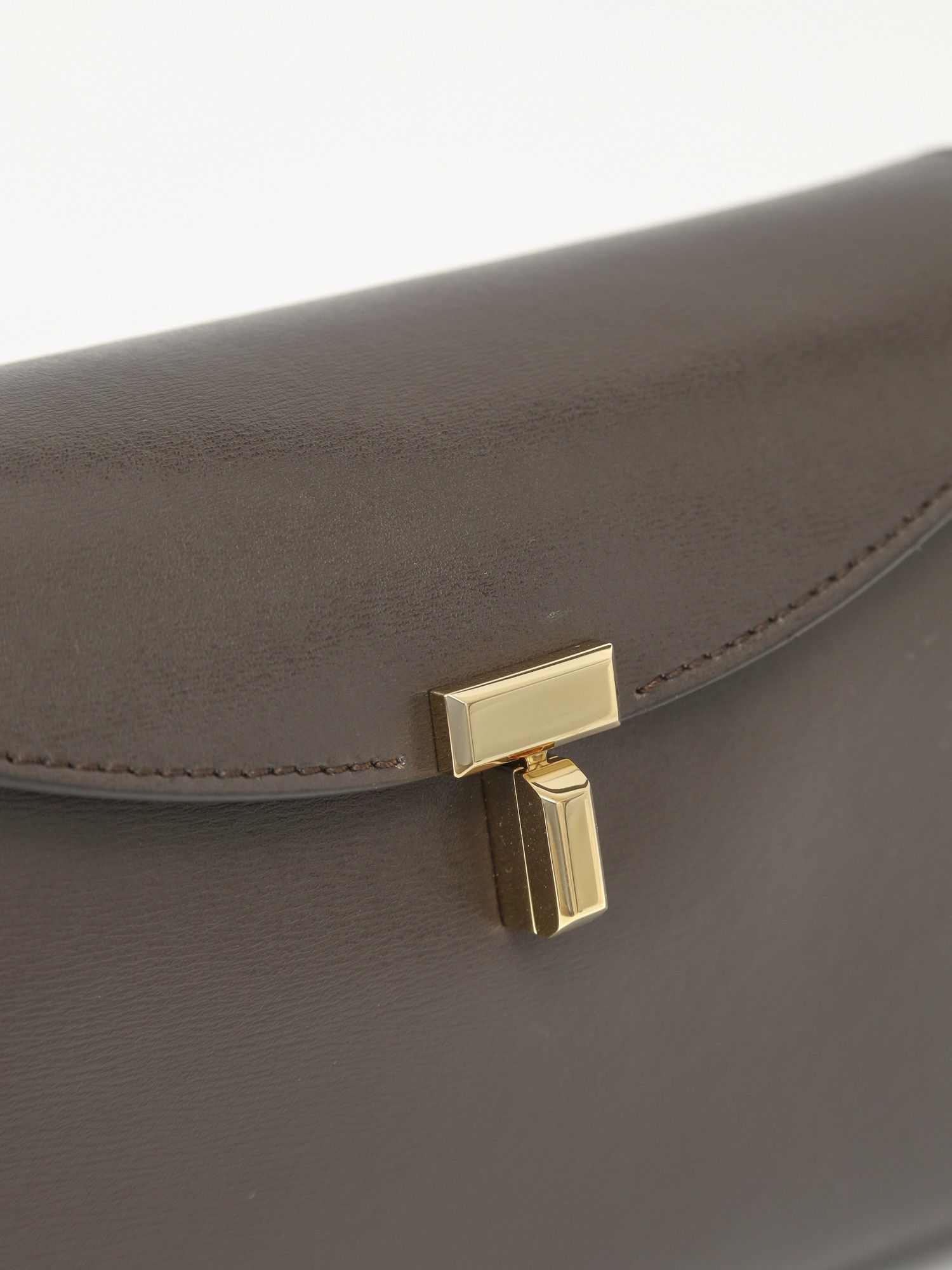 Toteme T-Lock 5