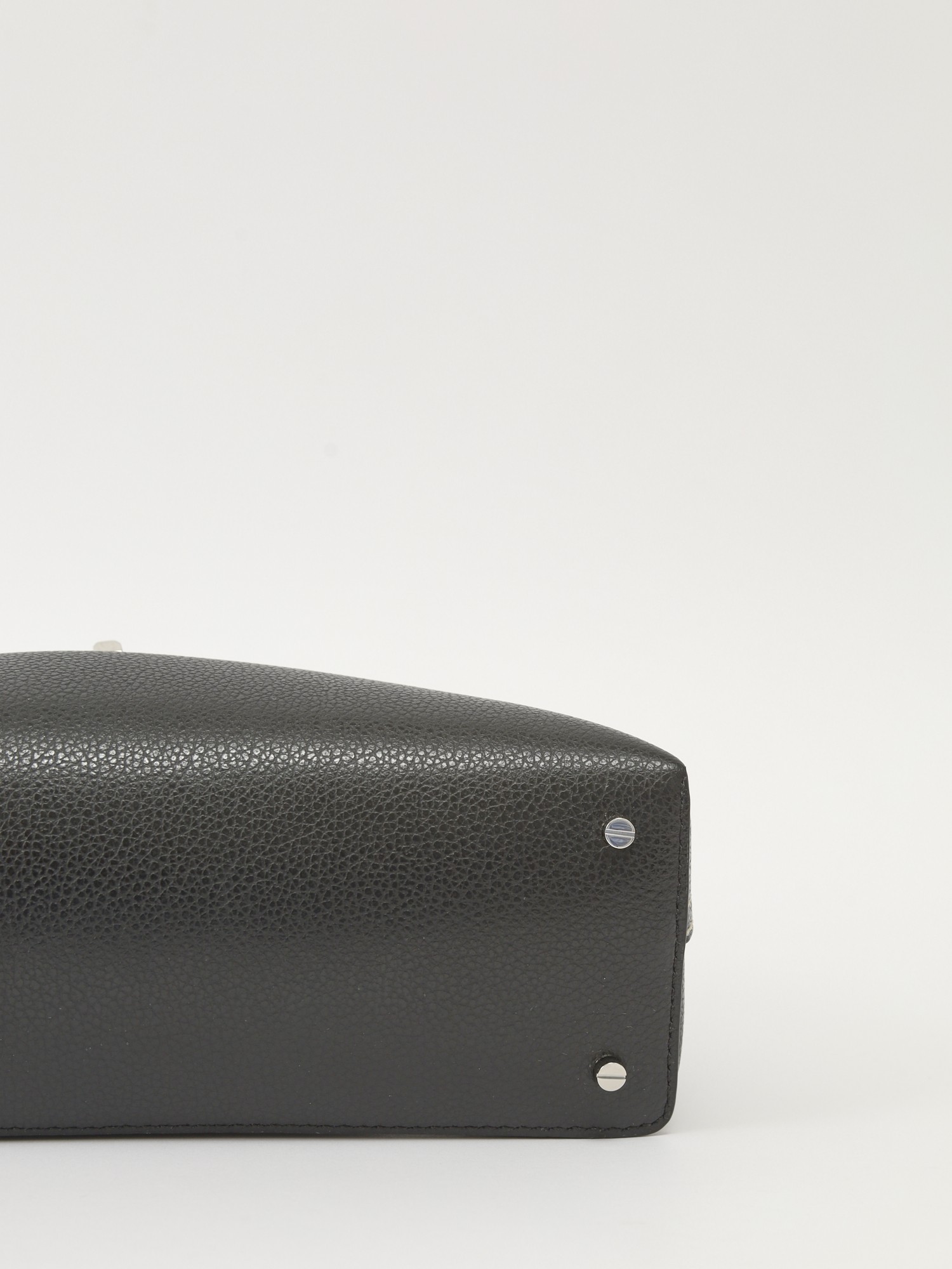 Toteme T-Lock 7
