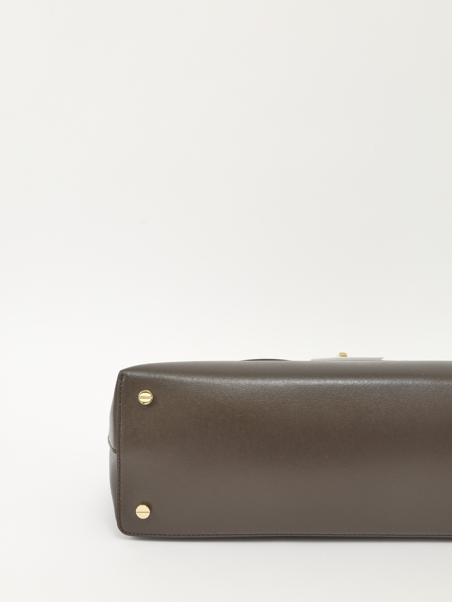 Toteme T-Lock 5