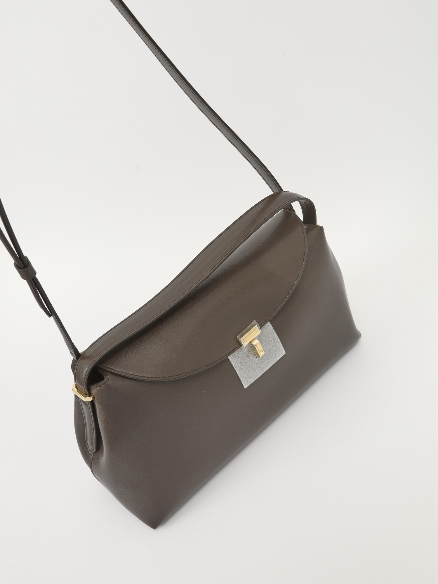 Toteme T-Lock 4