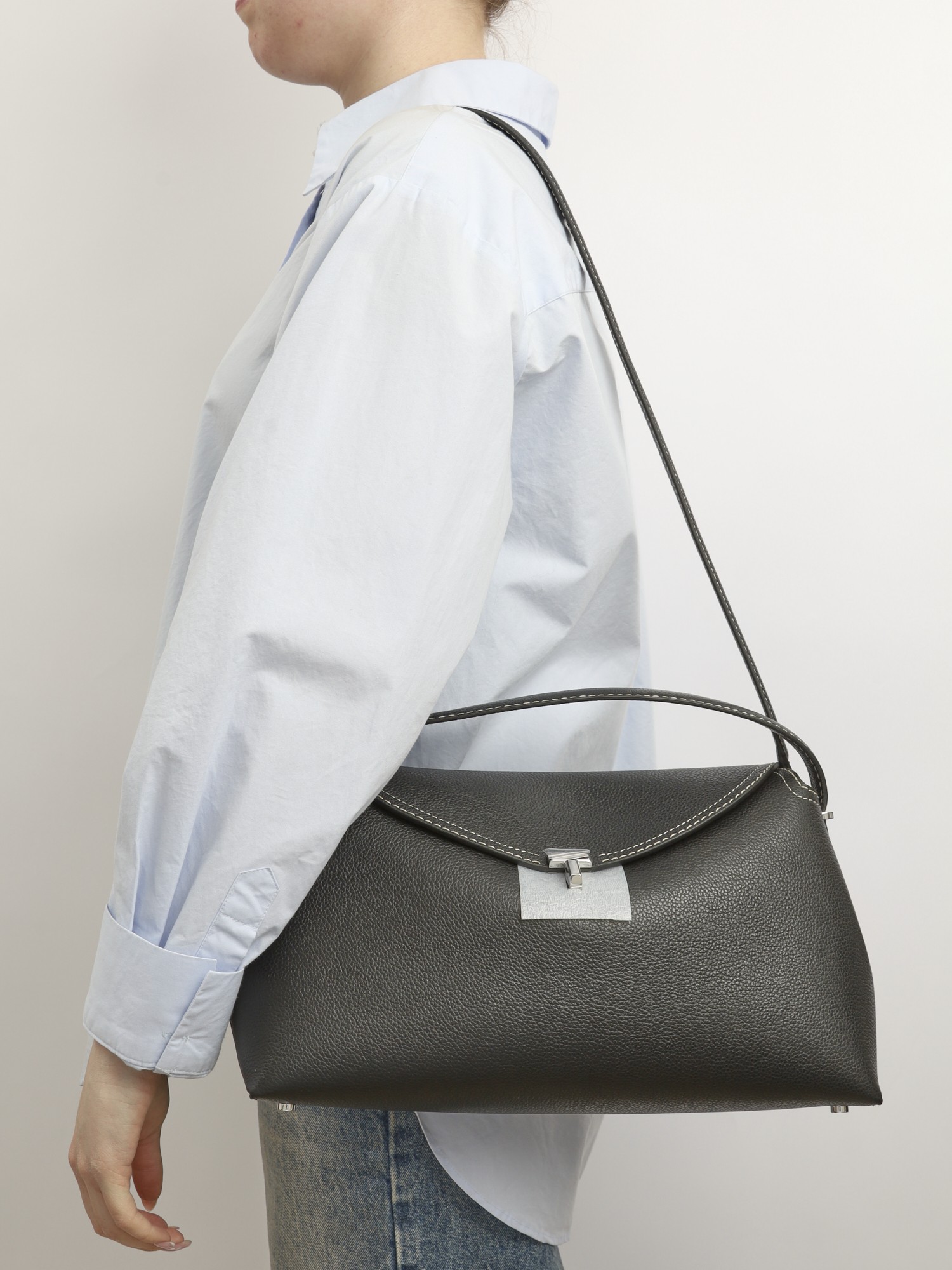 Toteme T-Lock 1