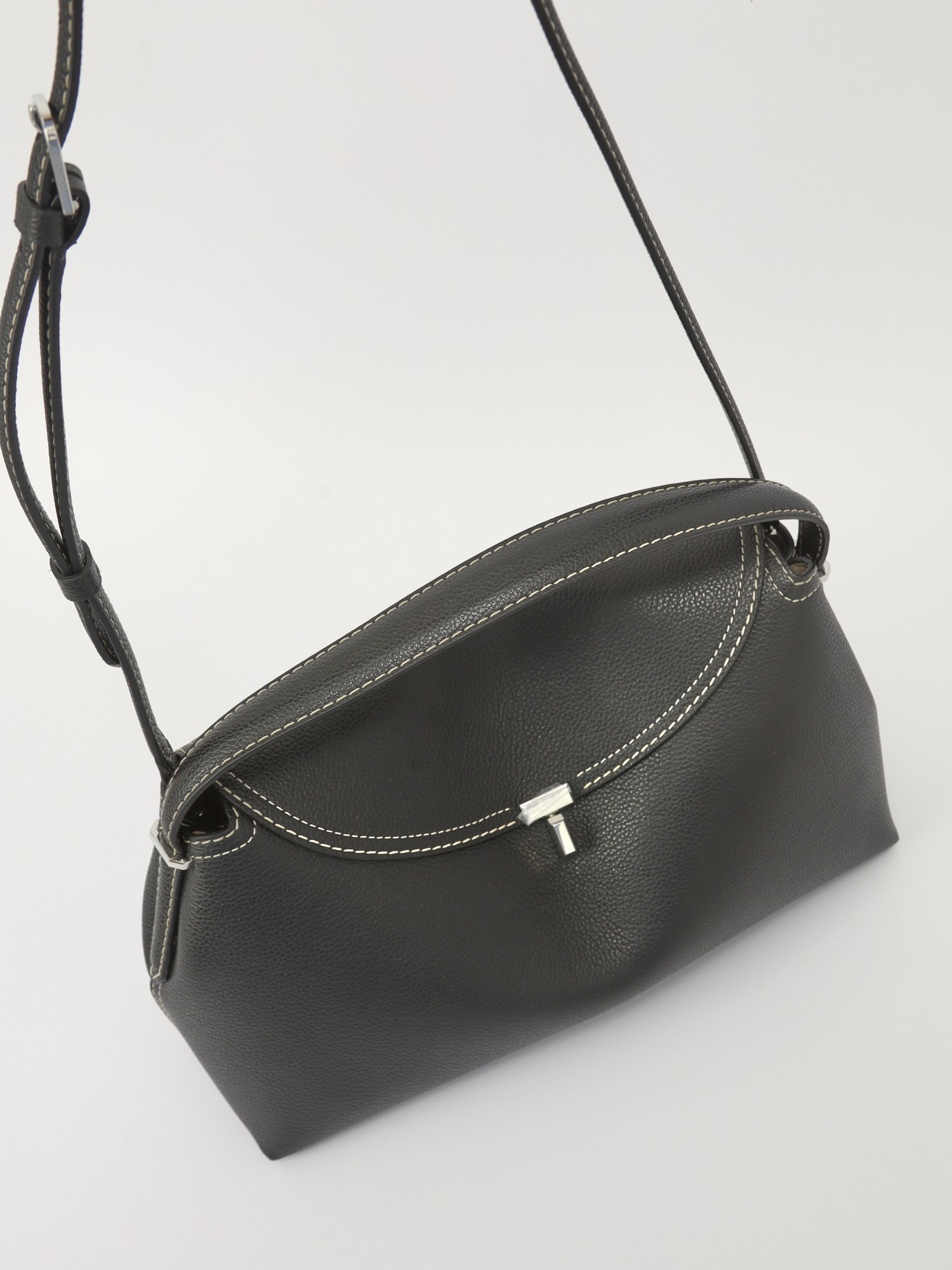 Toteme T-Lock 4