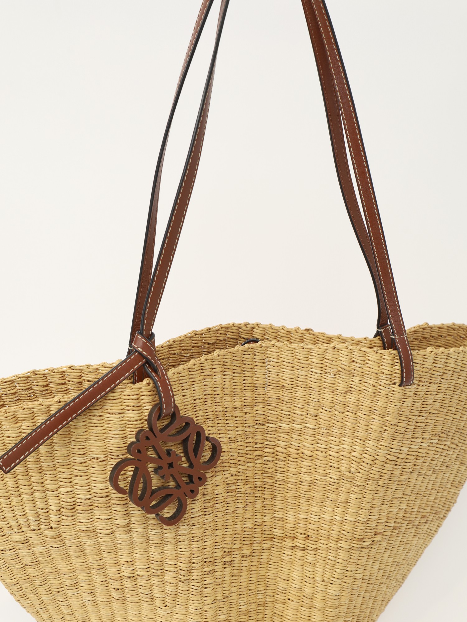 Loewe Raffia Bag  4