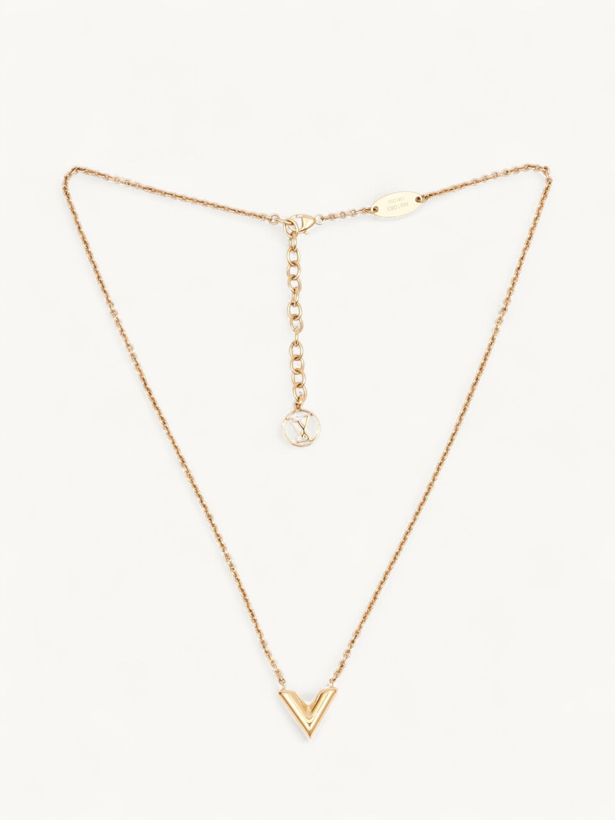 Louis Vuitton Necklace 2
