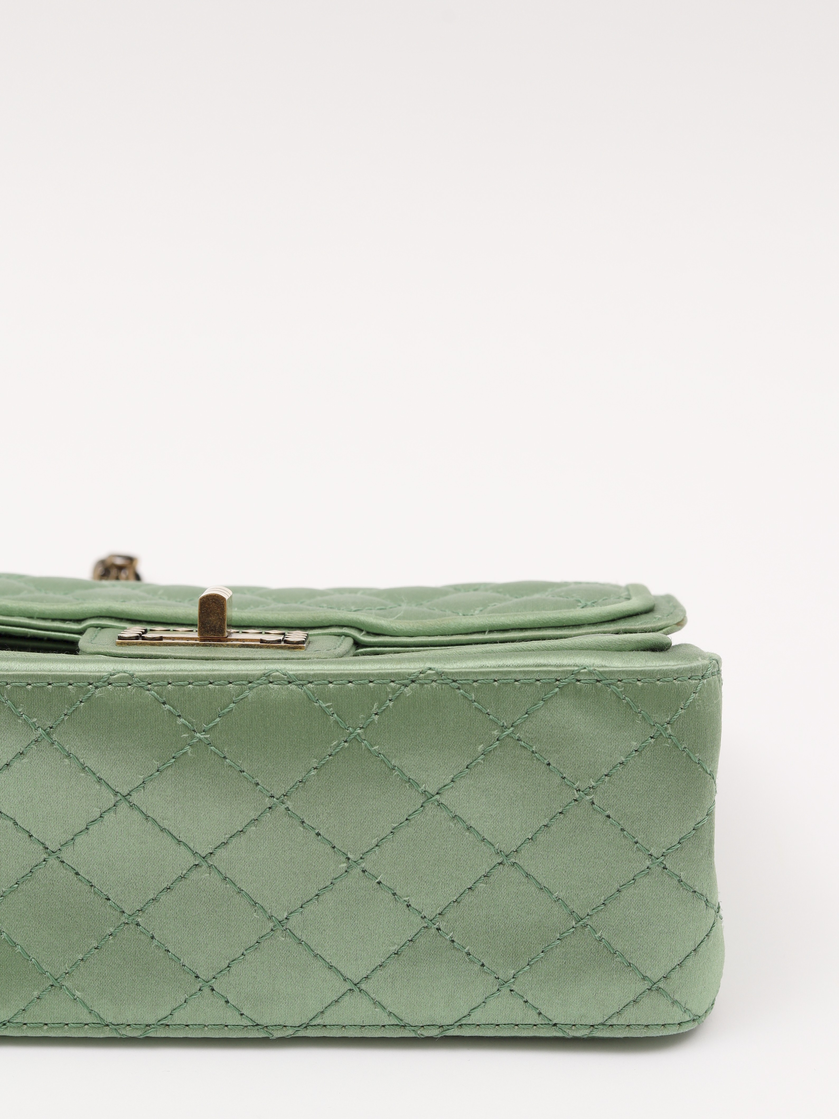 Chanel 2.55 7