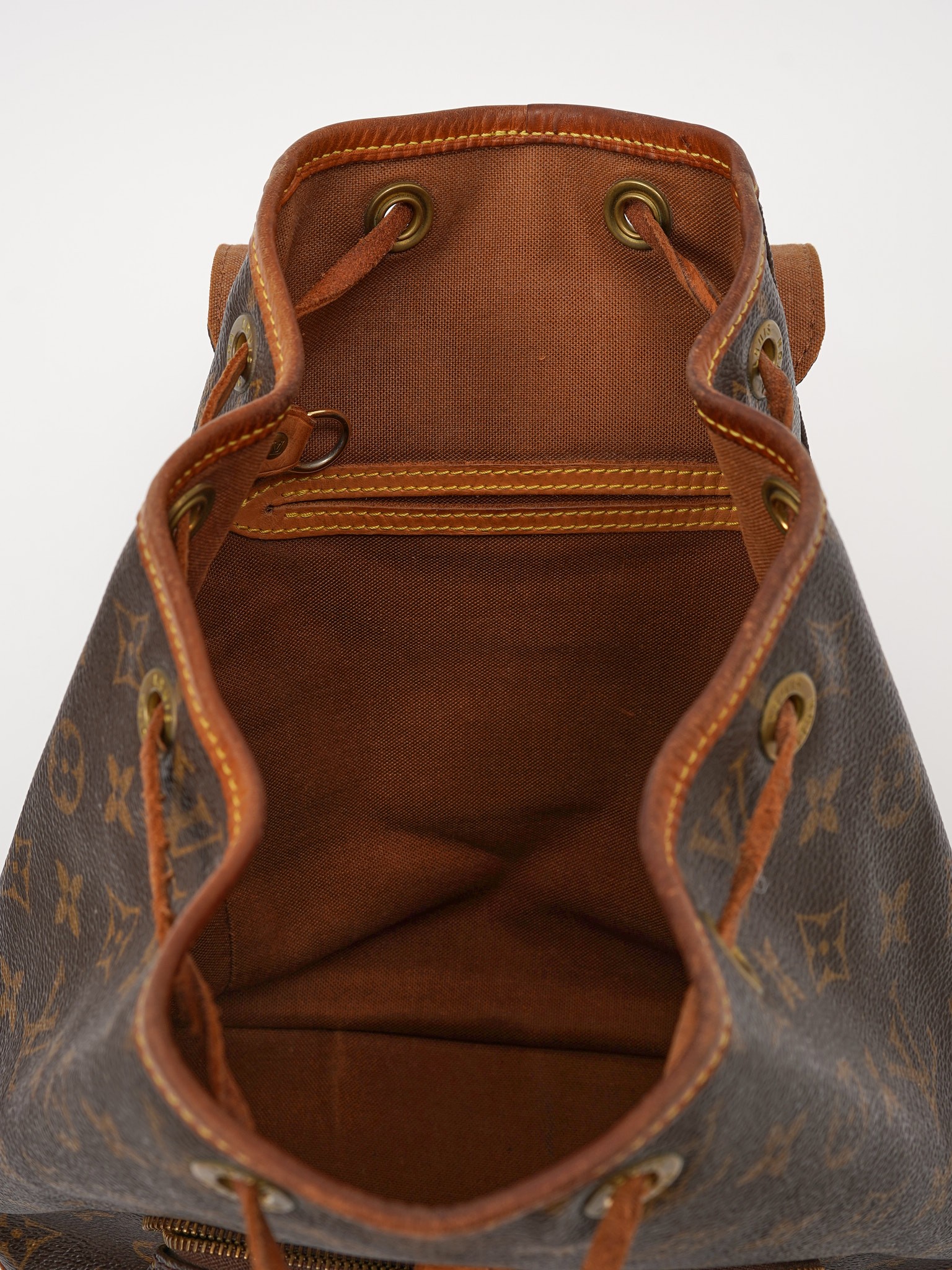 Louis Vuitton Montsouris  12