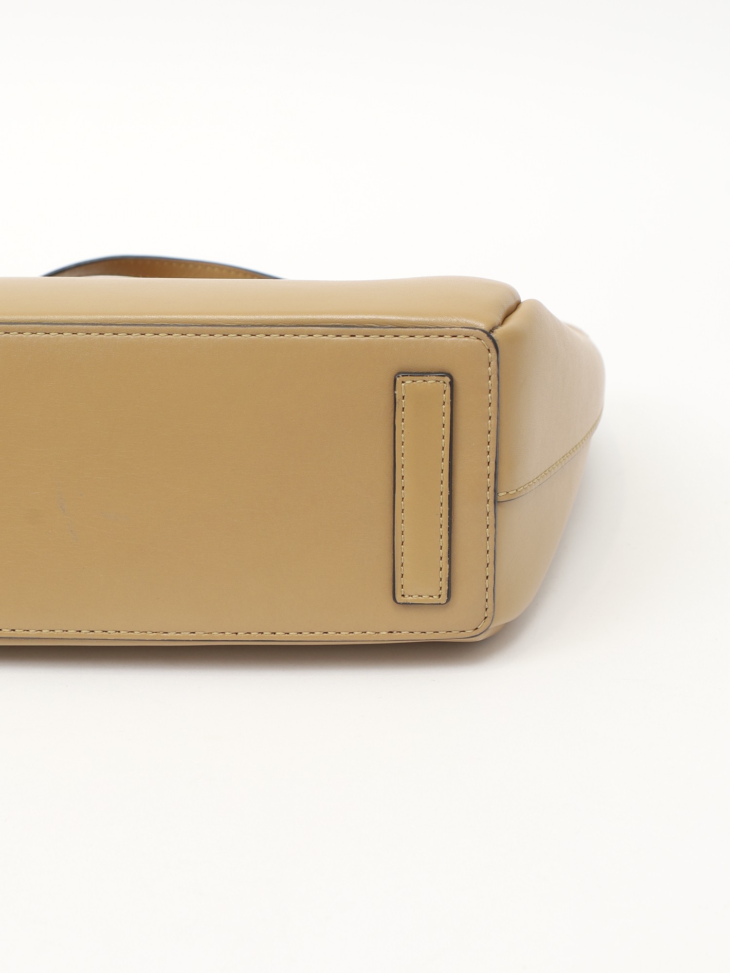Loewe Lazo  8