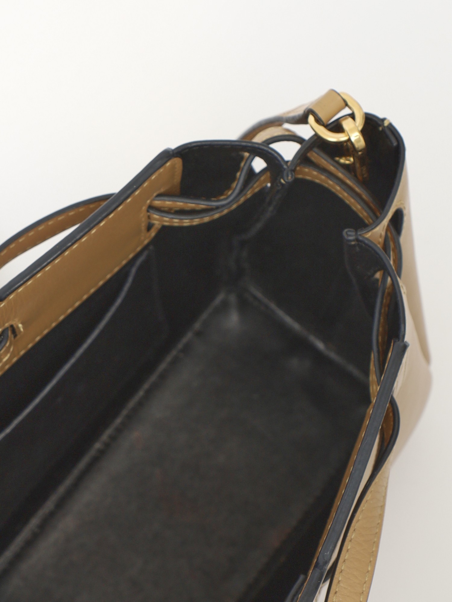 Loewe Lazo  9