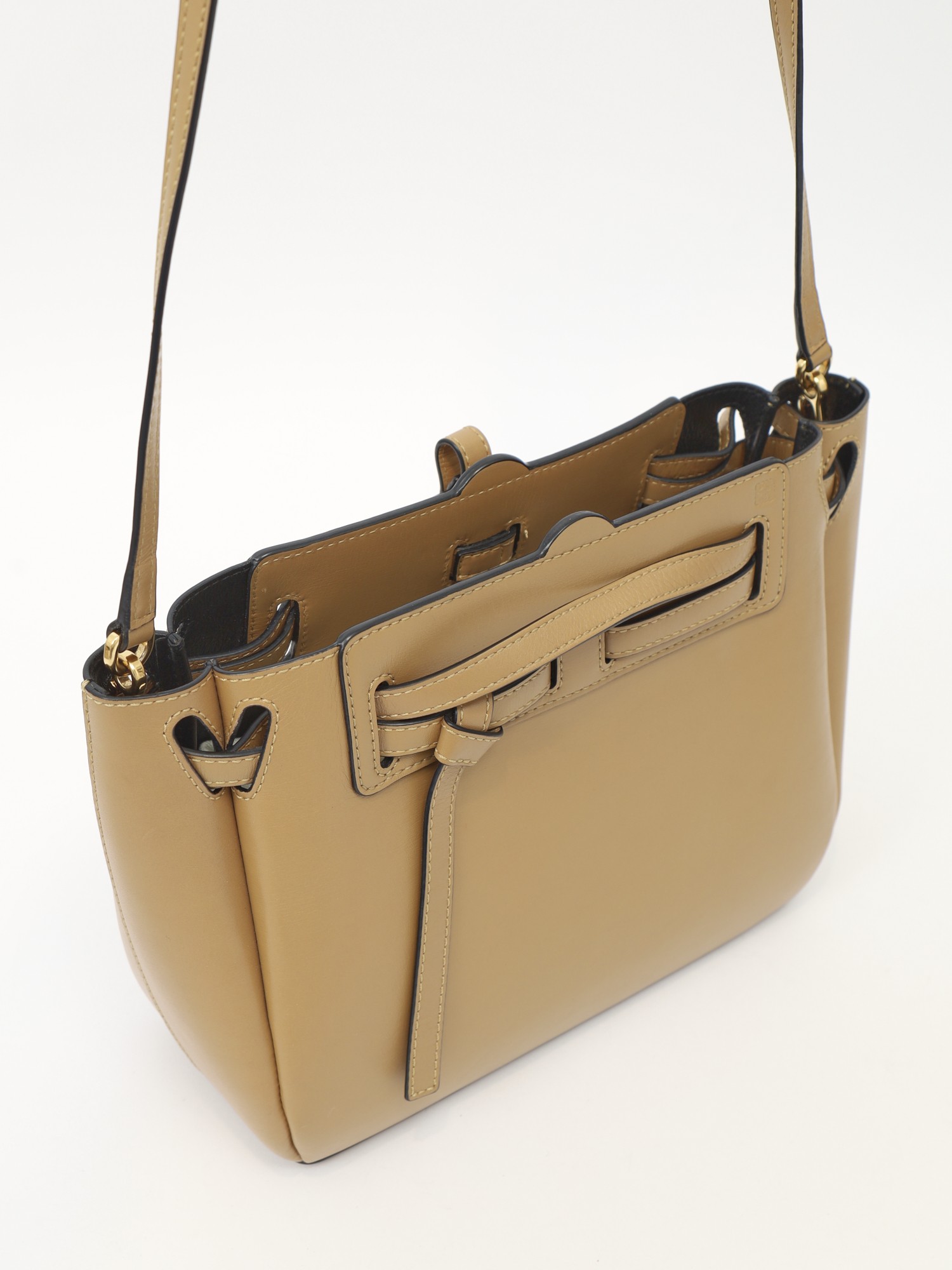 Loewe Lazo  4