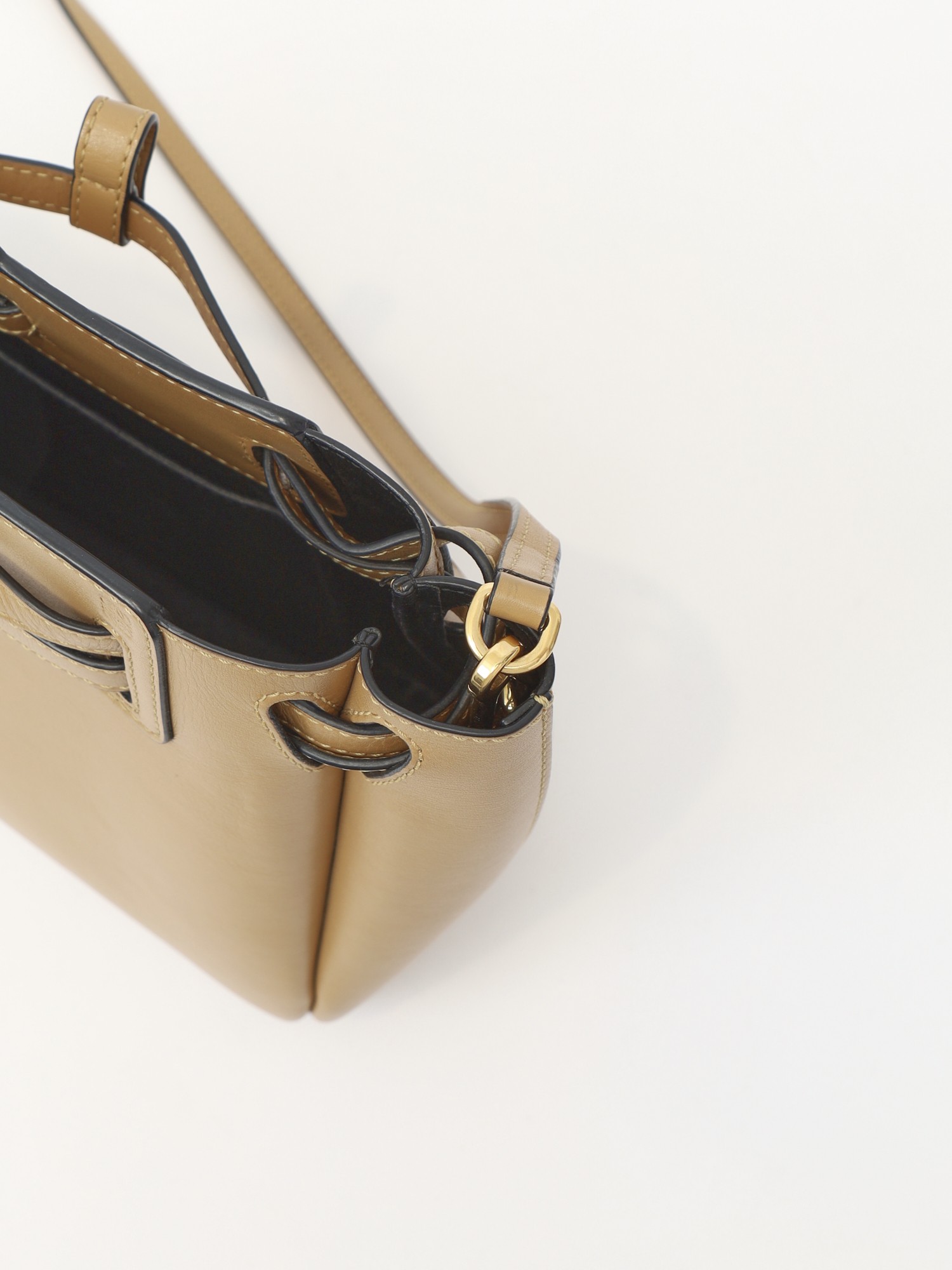 Loewe Lazo  6