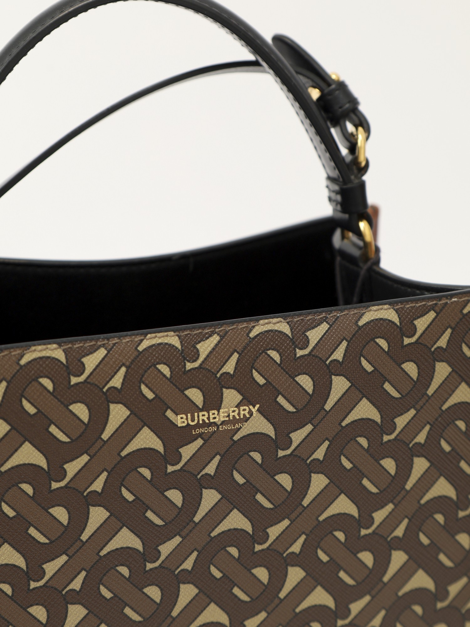 Burberry Peggy 5