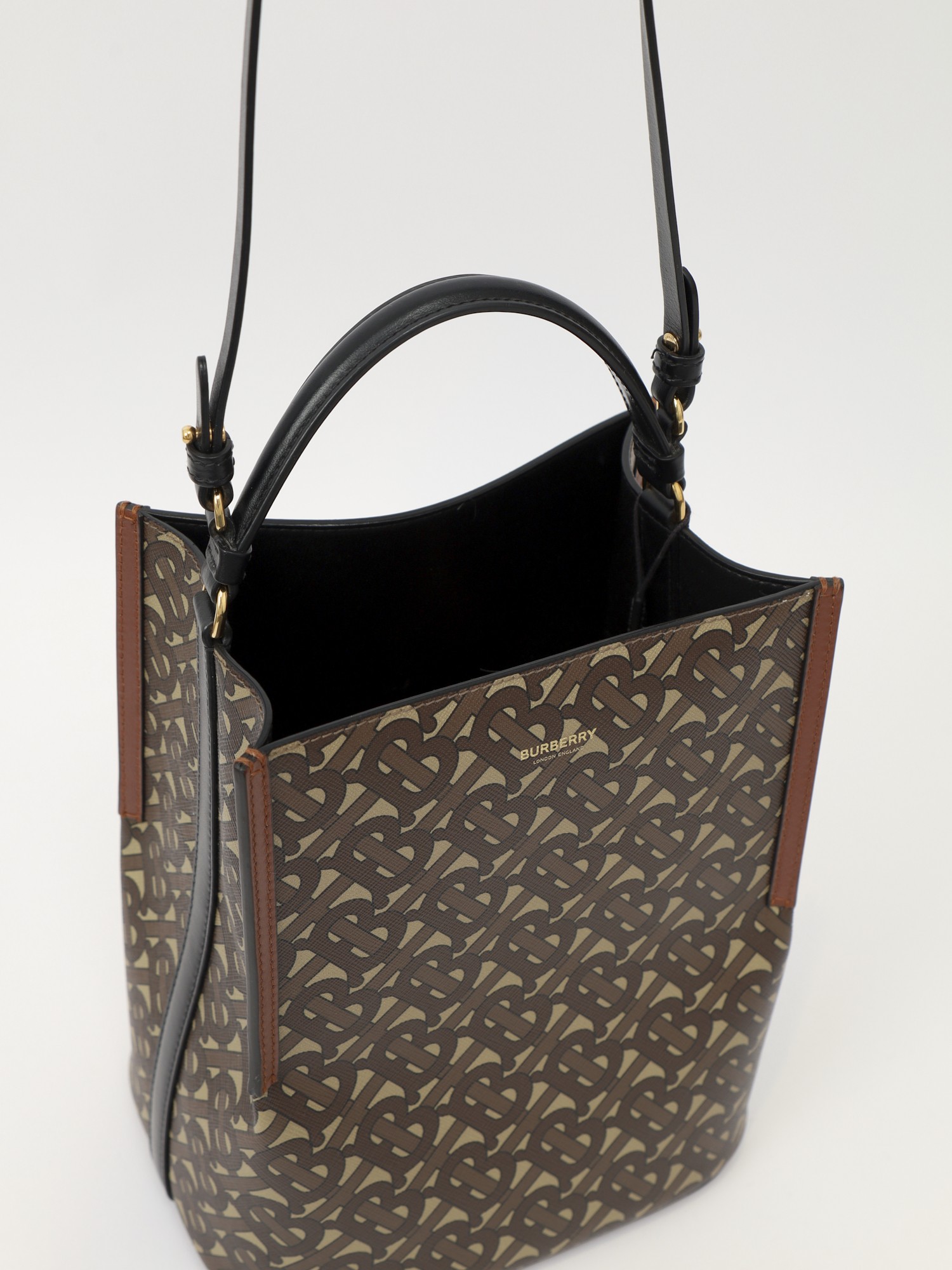 Burberry Peggy 4