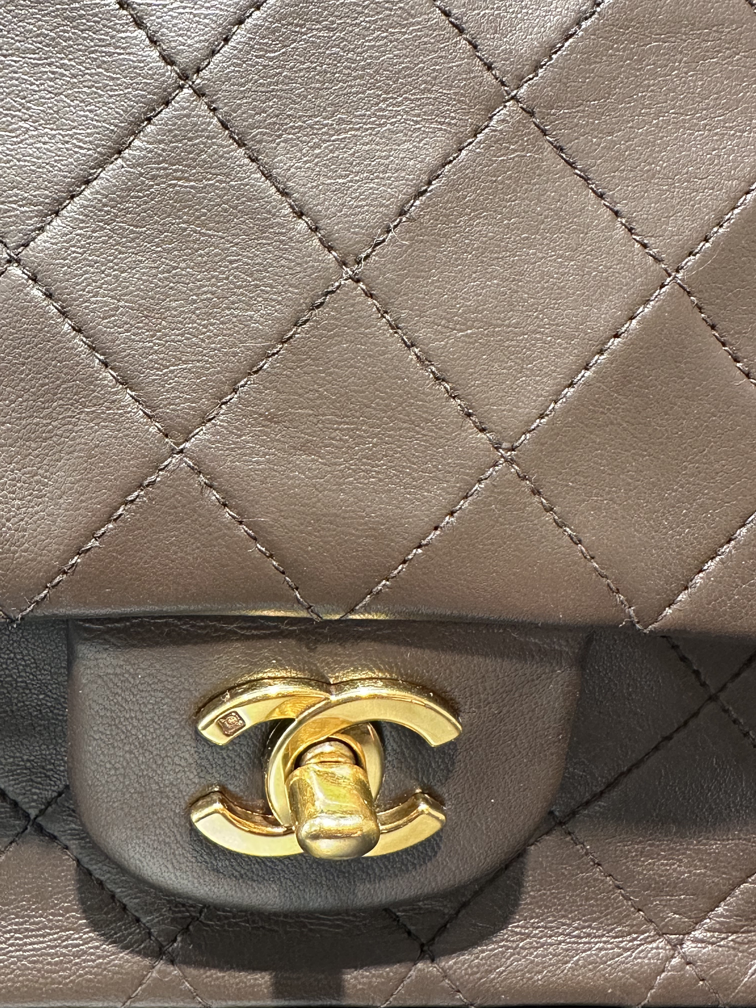 Chanel Timeless Classic 4