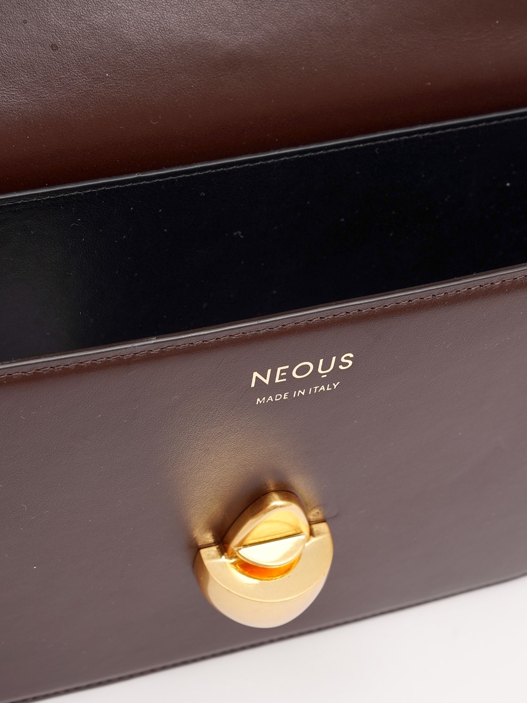 Neous Phoenix 8