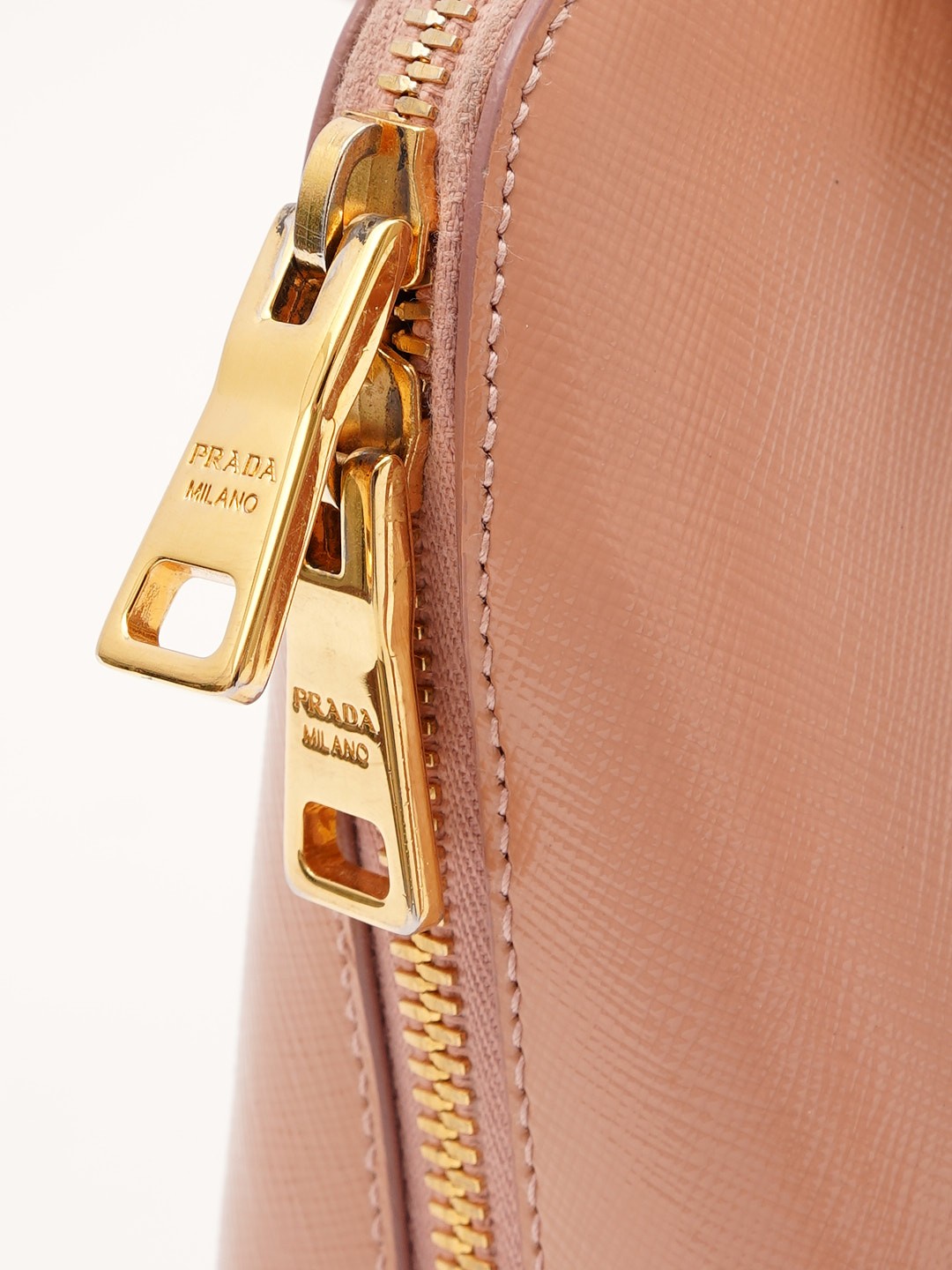 Prada Promenade 7