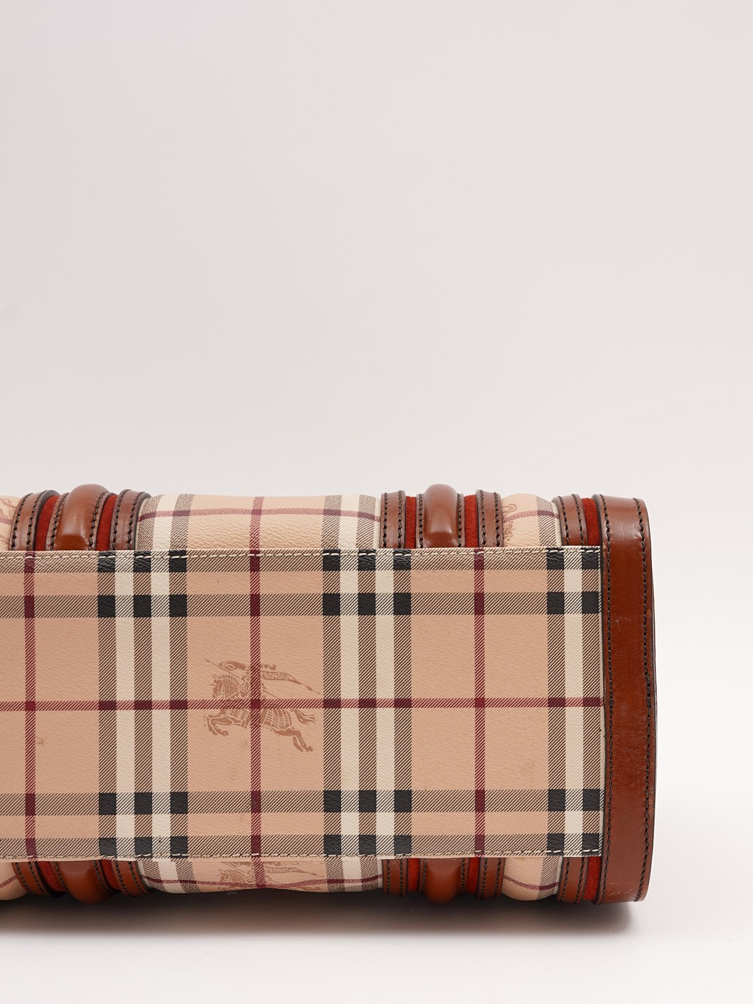 Burberry Alchester  9
