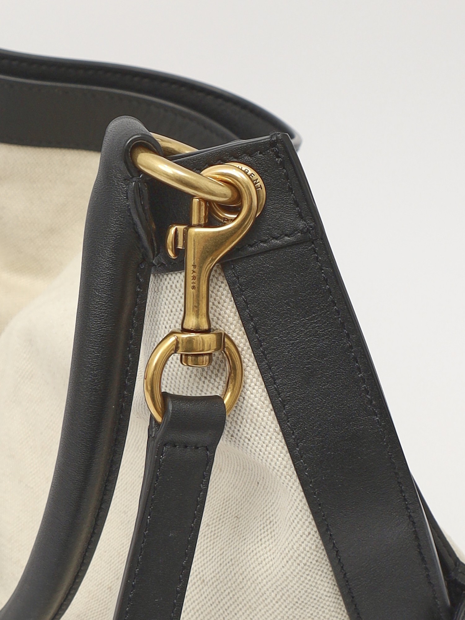 Saint Laurent Tag 7