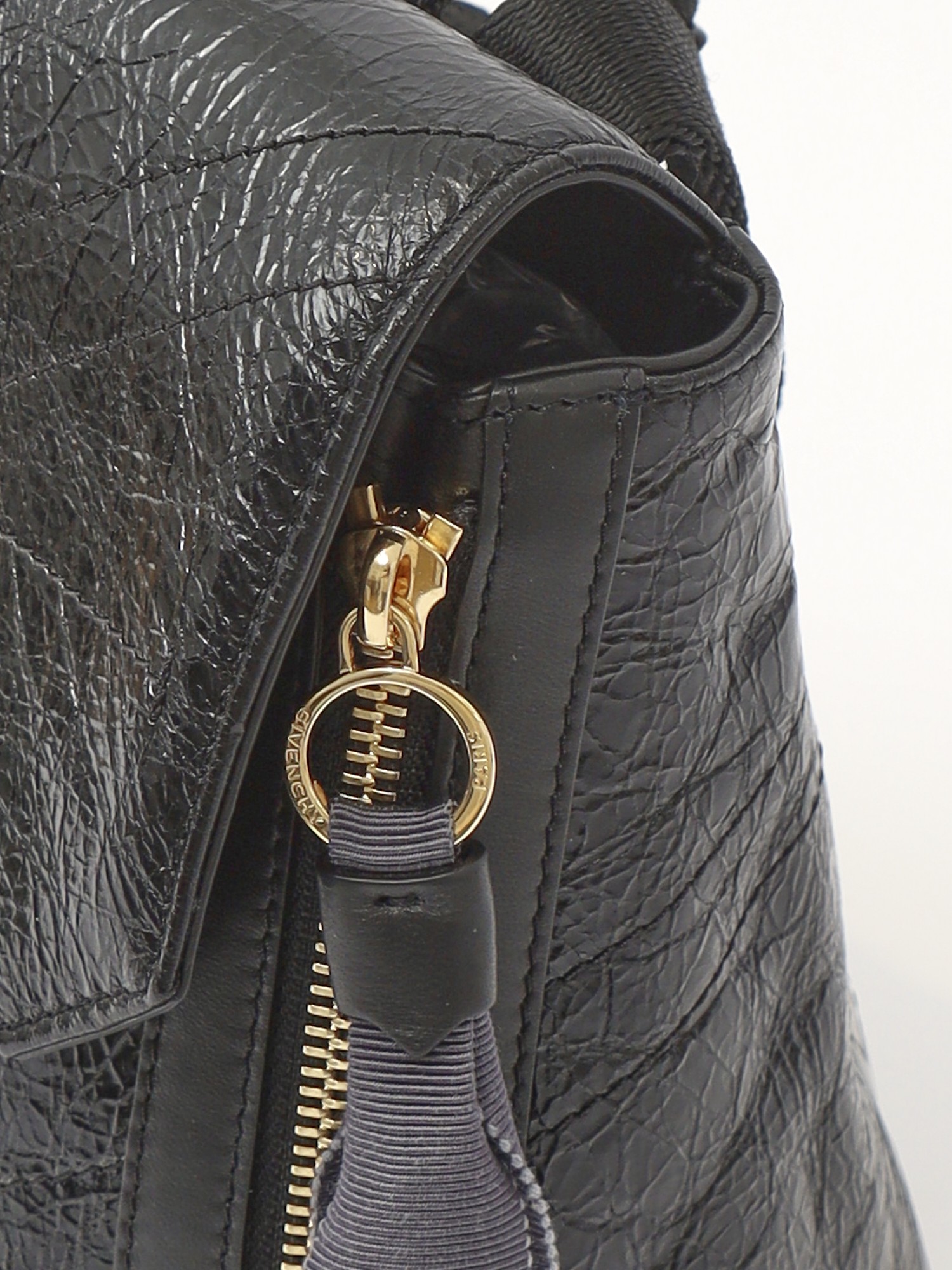 Givenchy ID 6