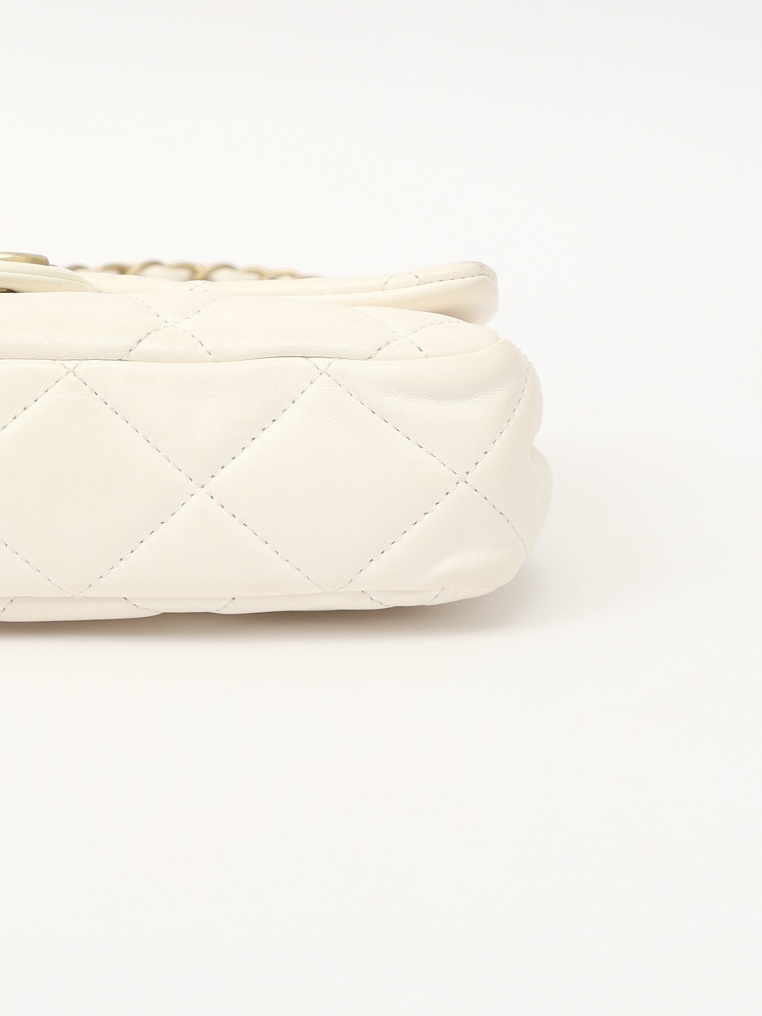 Chanel Timeless Classic 10